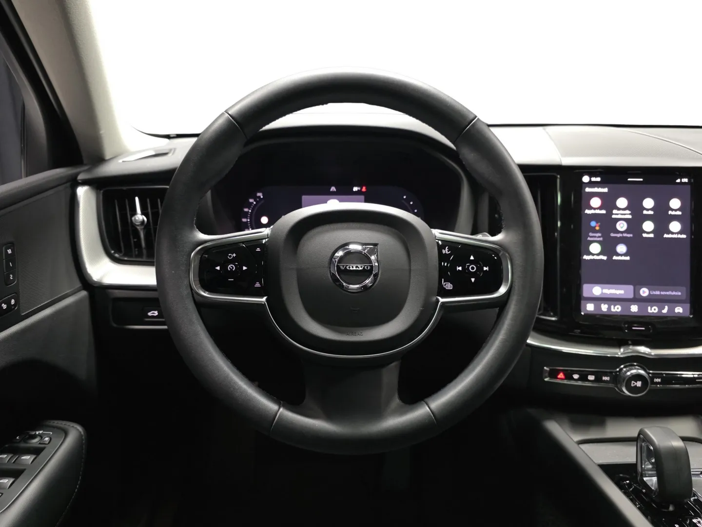 Autokuva 10 - CRN-536