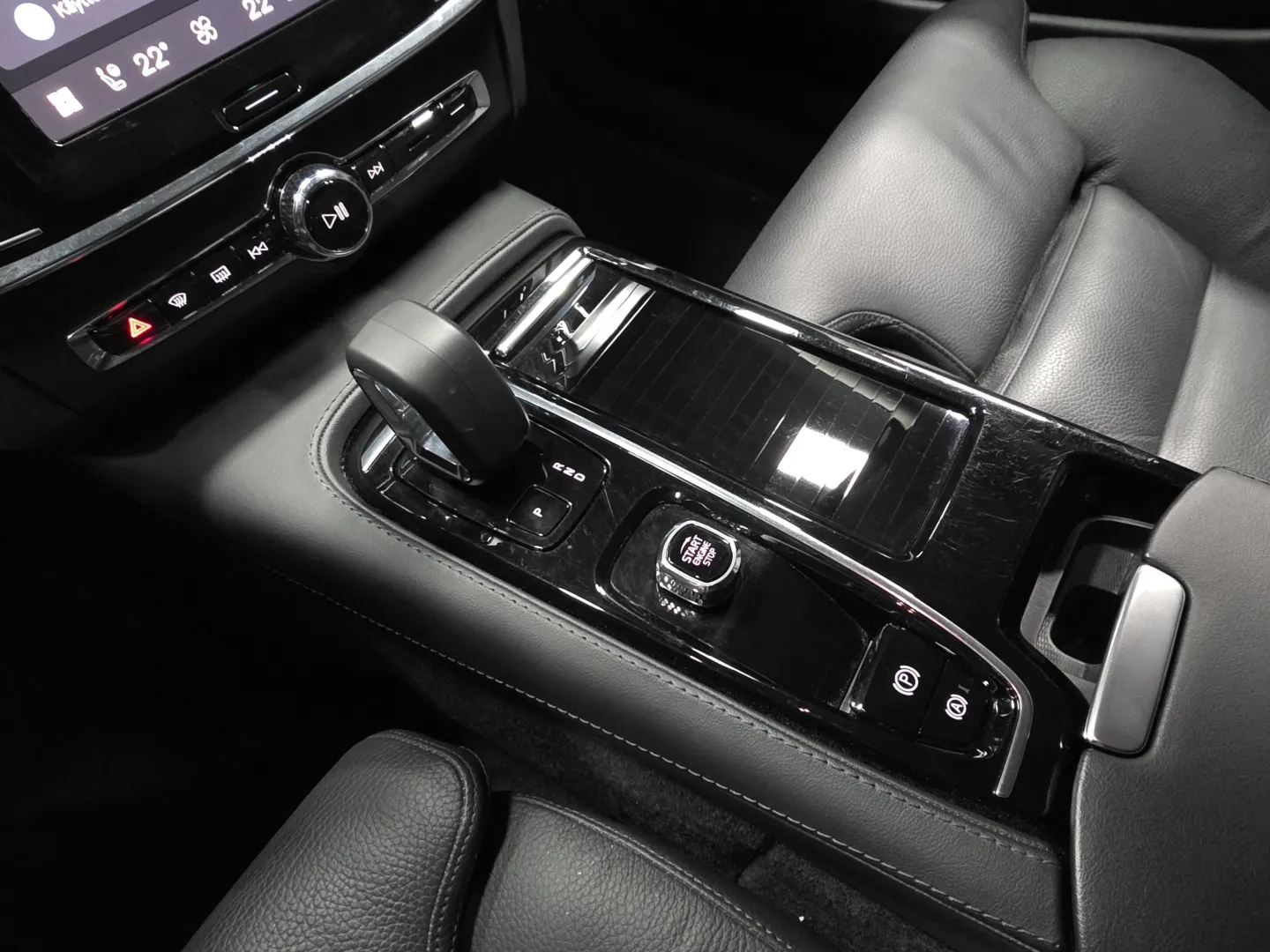 Autokuva 14 - CRR-626