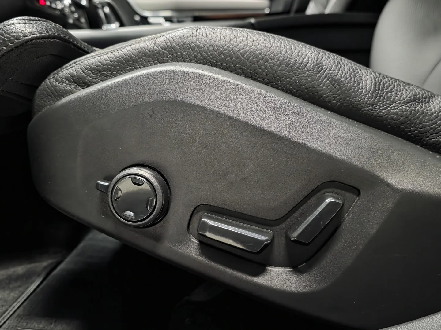 Autokuva 15 - CRR-626