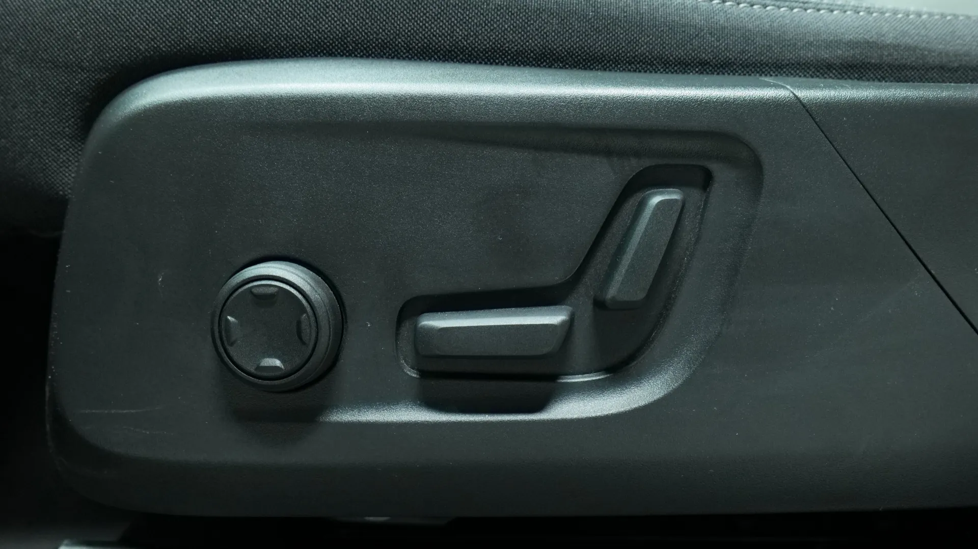 Autokuva 11 - CRR-639