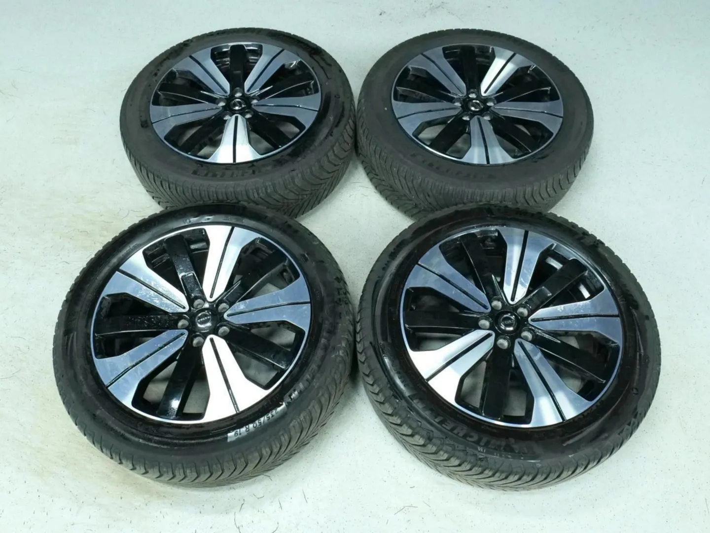 Autokuva 12 - CRR-639