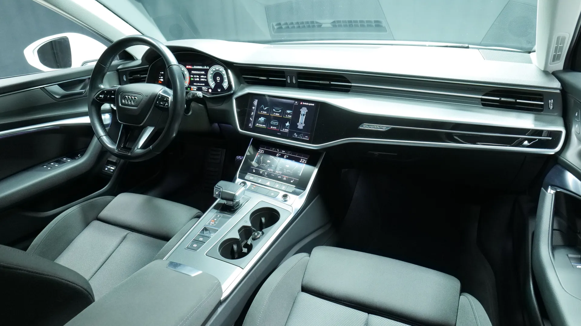 Autokuva 16 - CRS-166