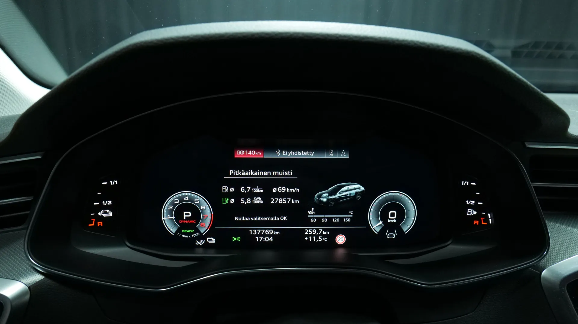 Autokuva 6 - CRS-166