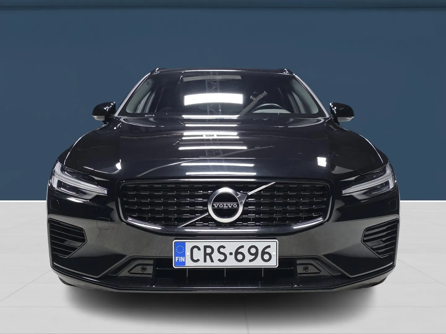 Autokuva 2 - CRS-696