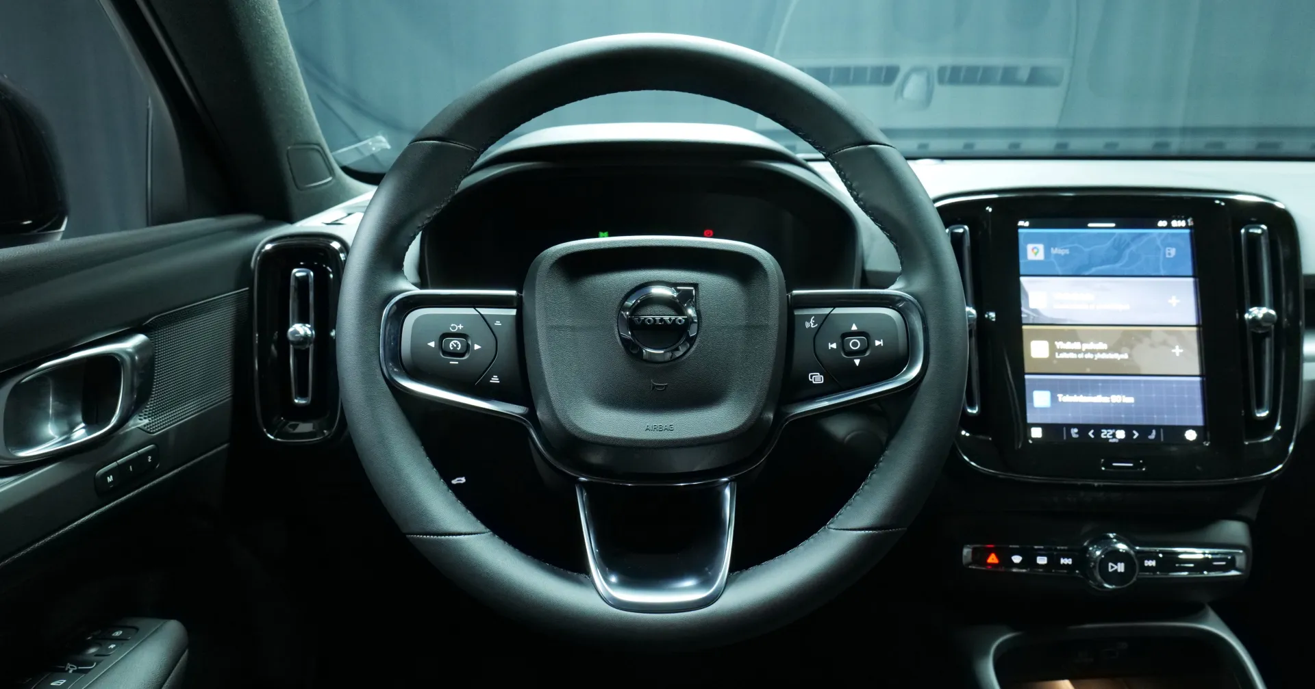 Autokuva 14 - CRY-665