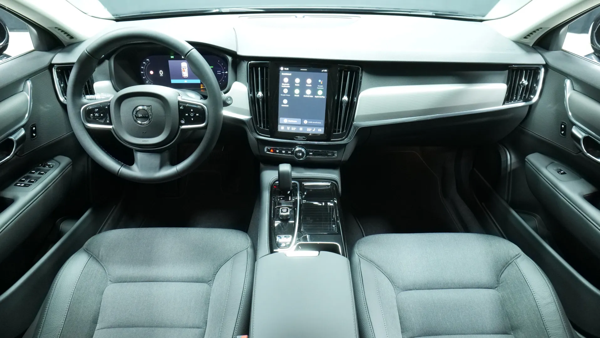 Autokuva 13 - CSE-211