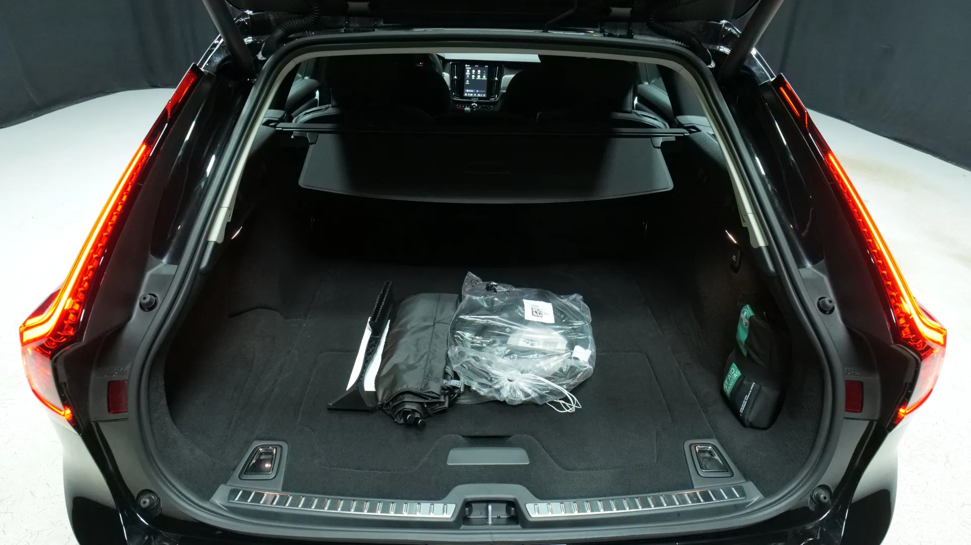 Autokuva 16 - CSE-211