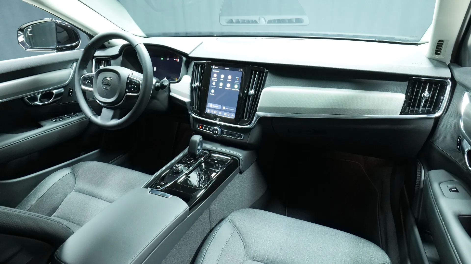 Autokuva 17 - CSE-211