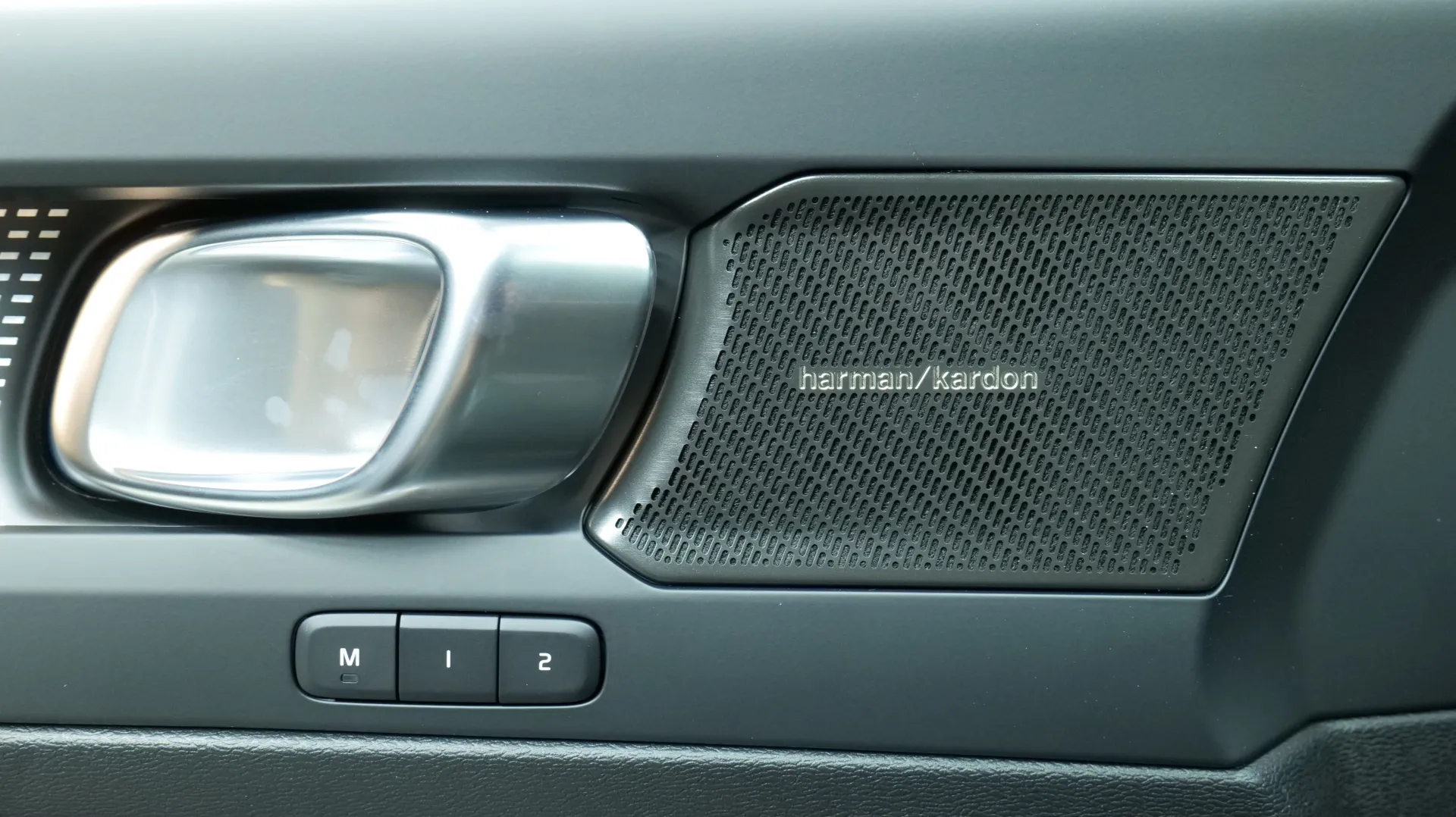 Autokuva 10 - CSG-245