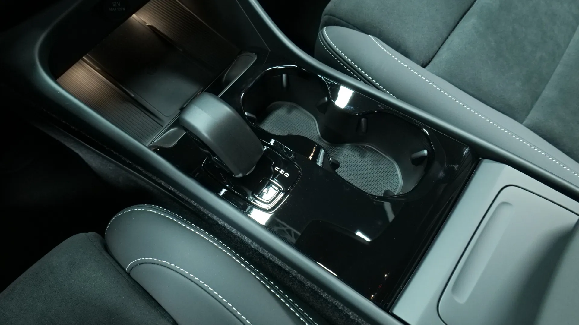 Autokuva 9 - CSG-245