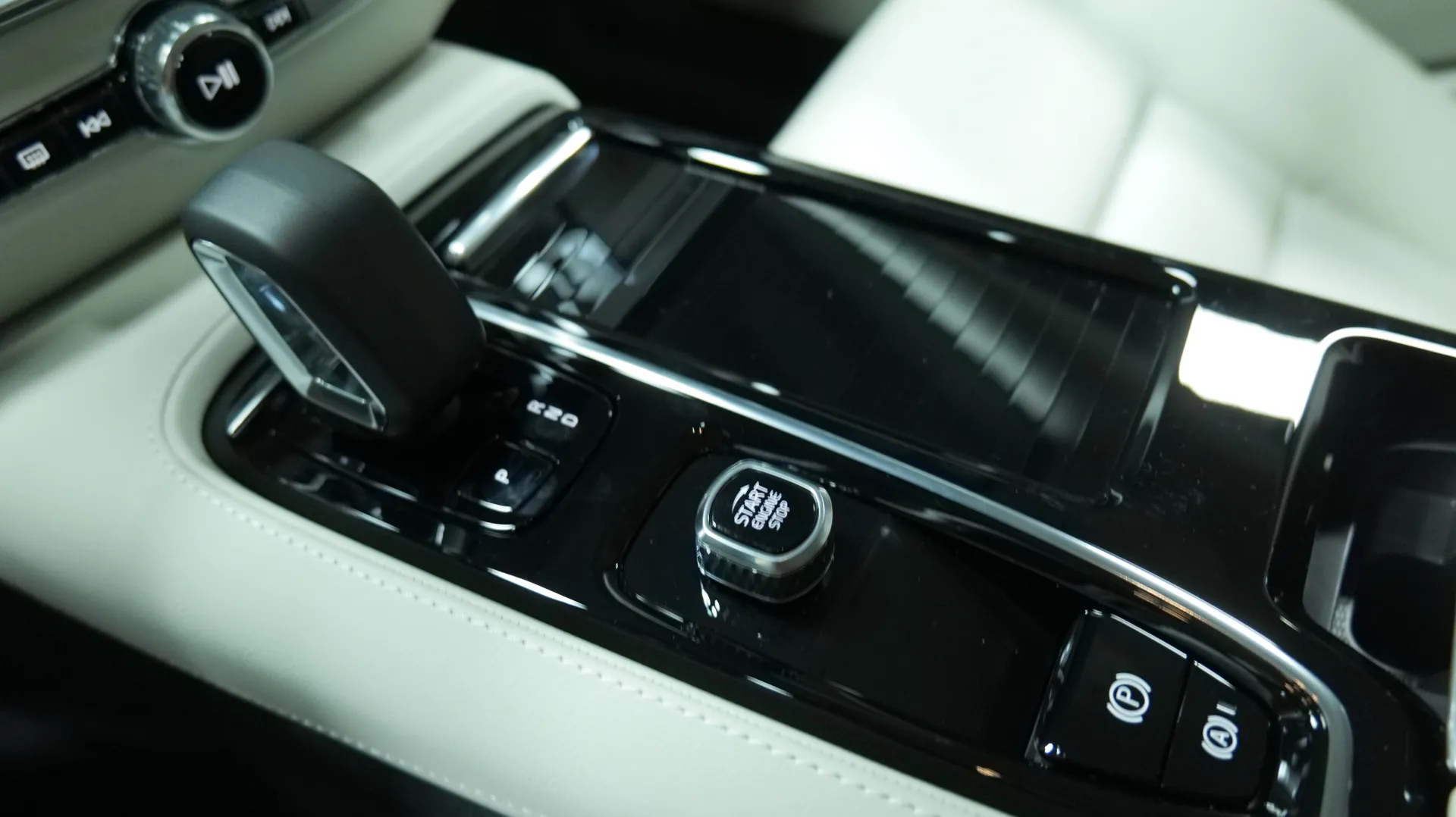 Autokuva 10 - CSG-723