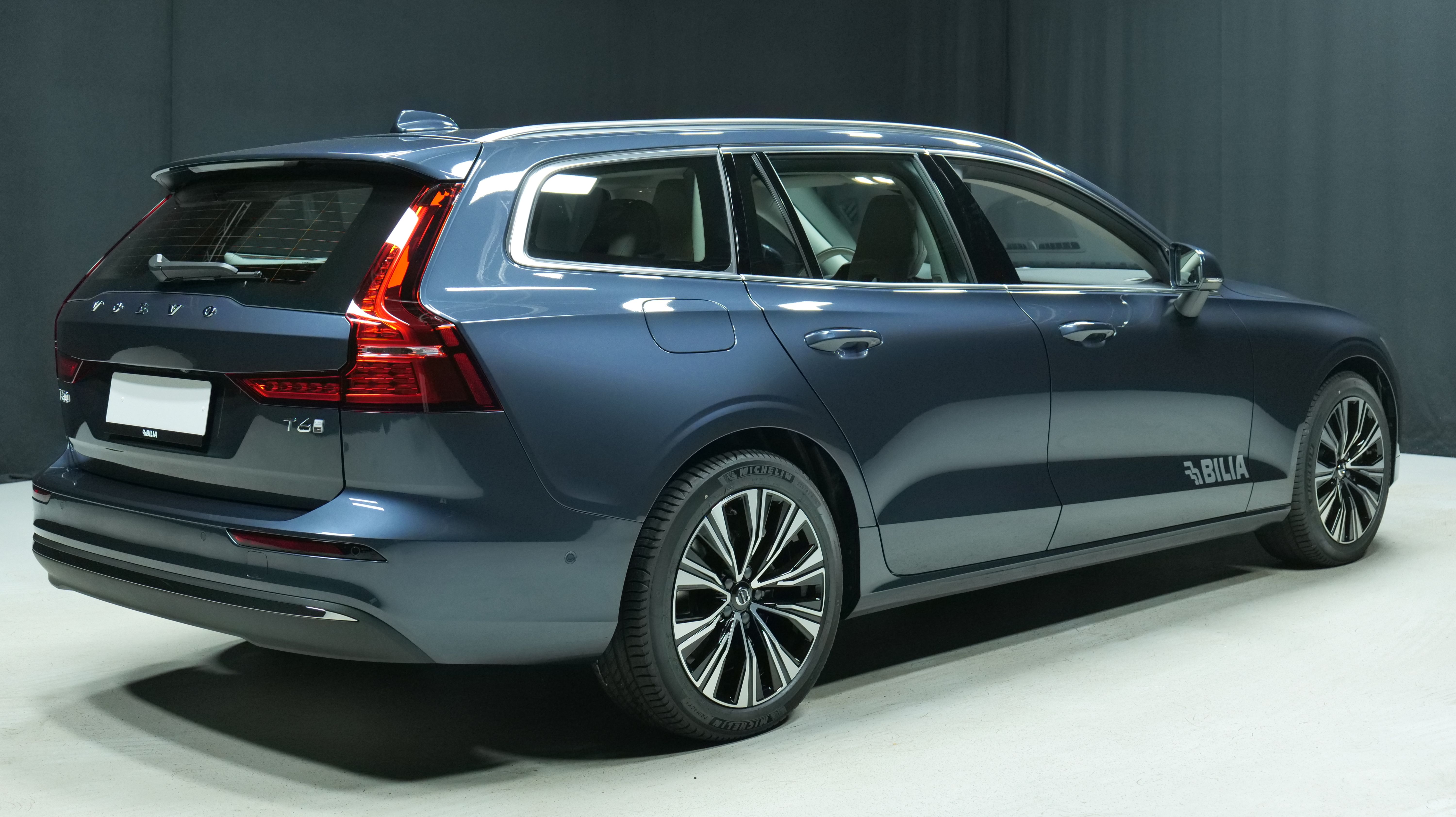 Volvo V60 T6 AWD Long Range Plus Bright 2026, kuva 3/23