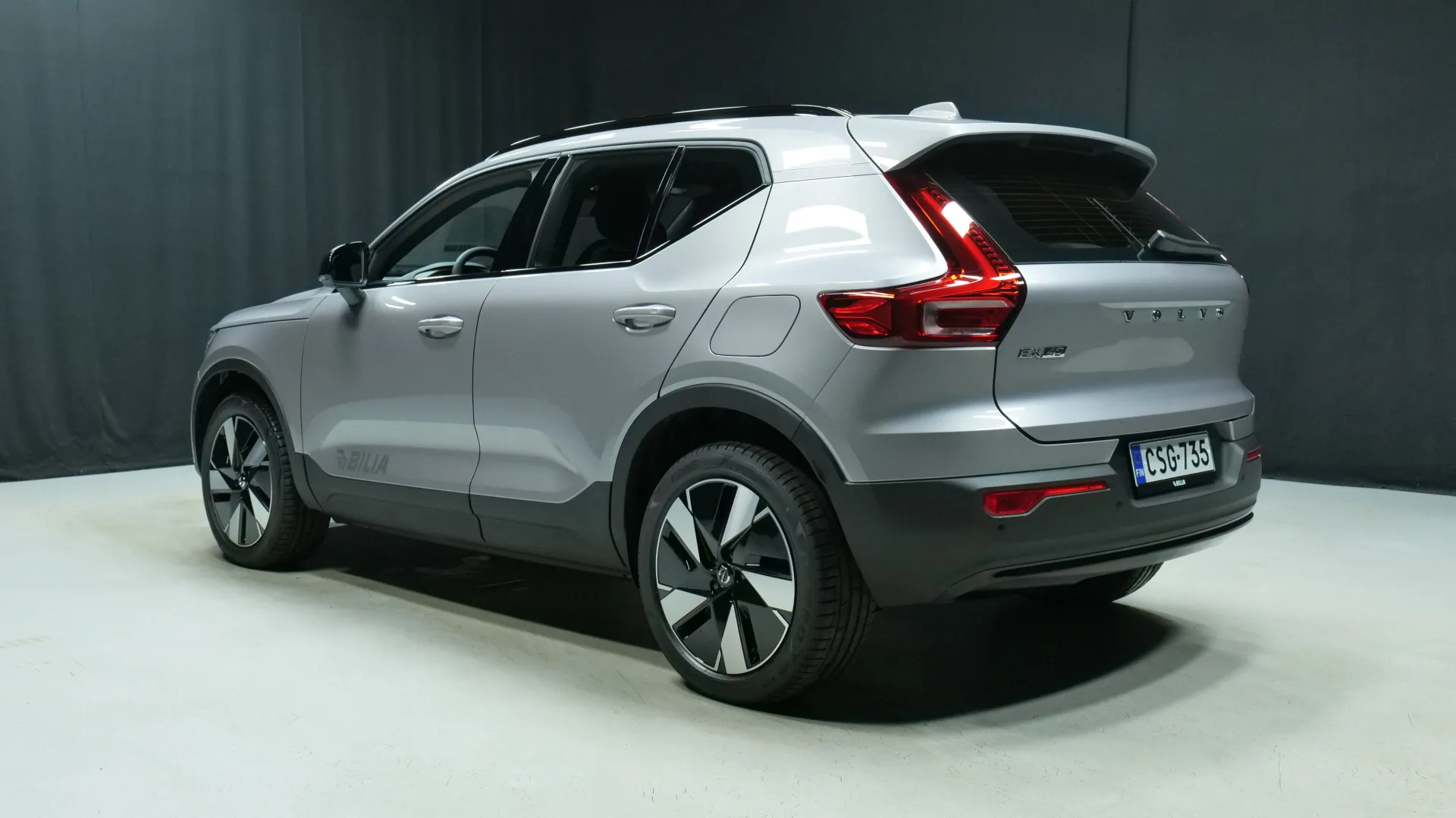 Autokuva 2 - CSG-735