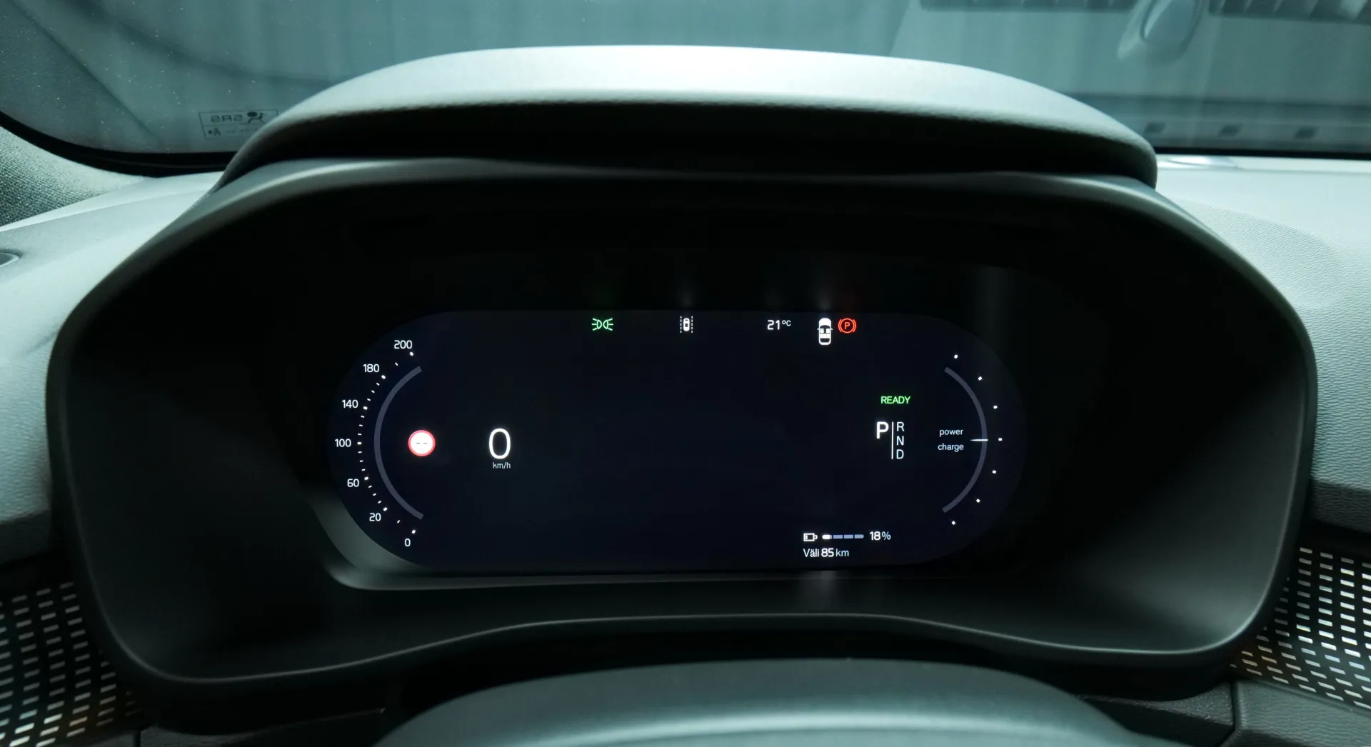 Autokuva 6 - CSG-735