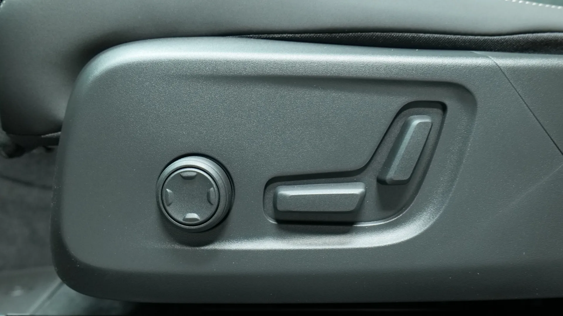 Autokuva 10 - CSG-735