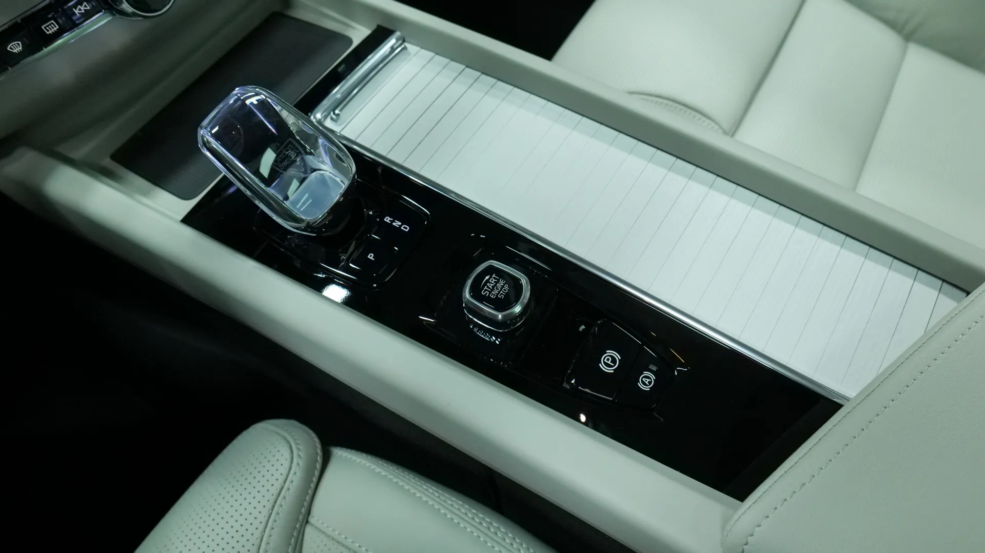 Autokuva 9 - CSG-742