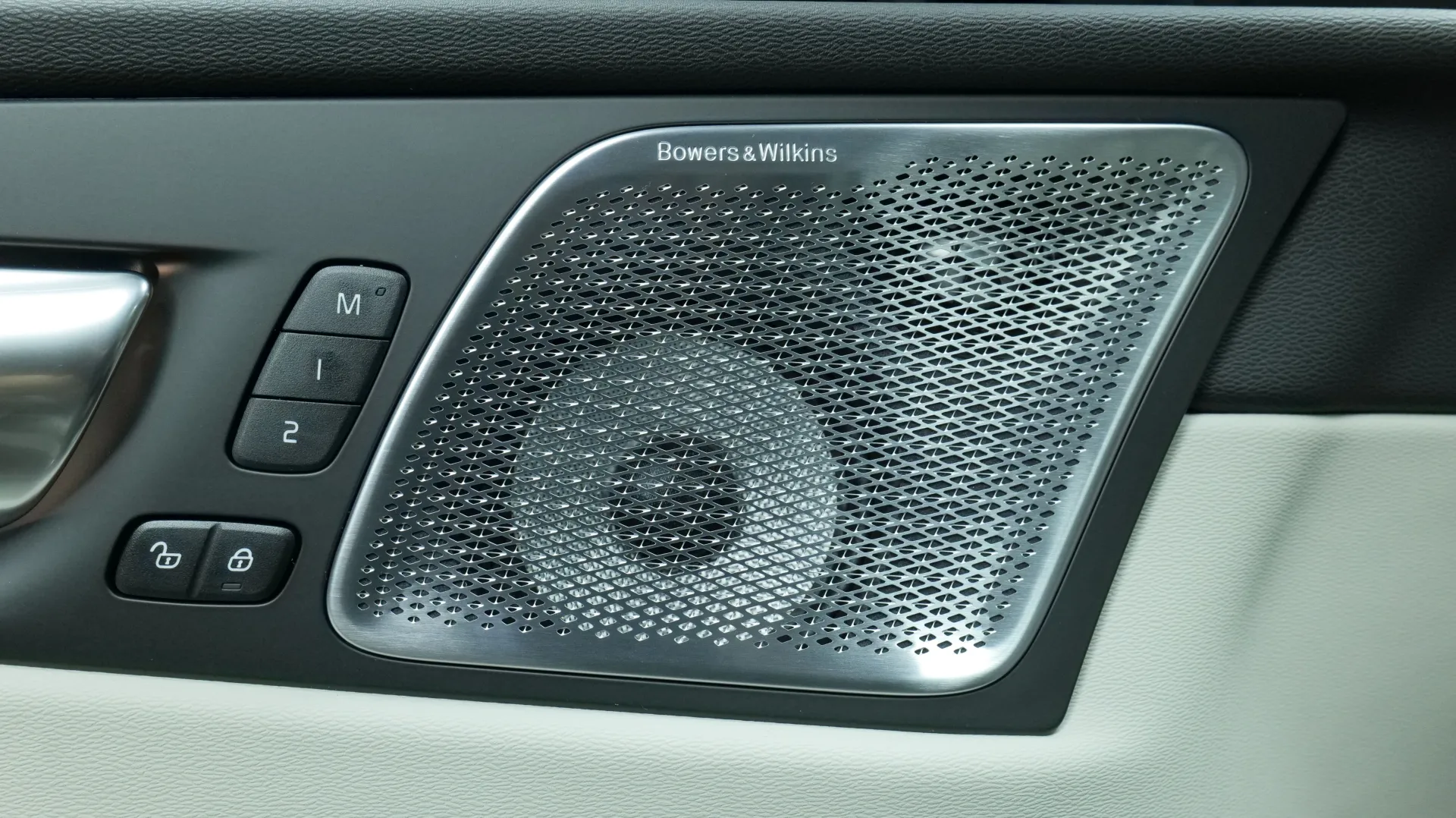 Autokuva 10 - CSG-742