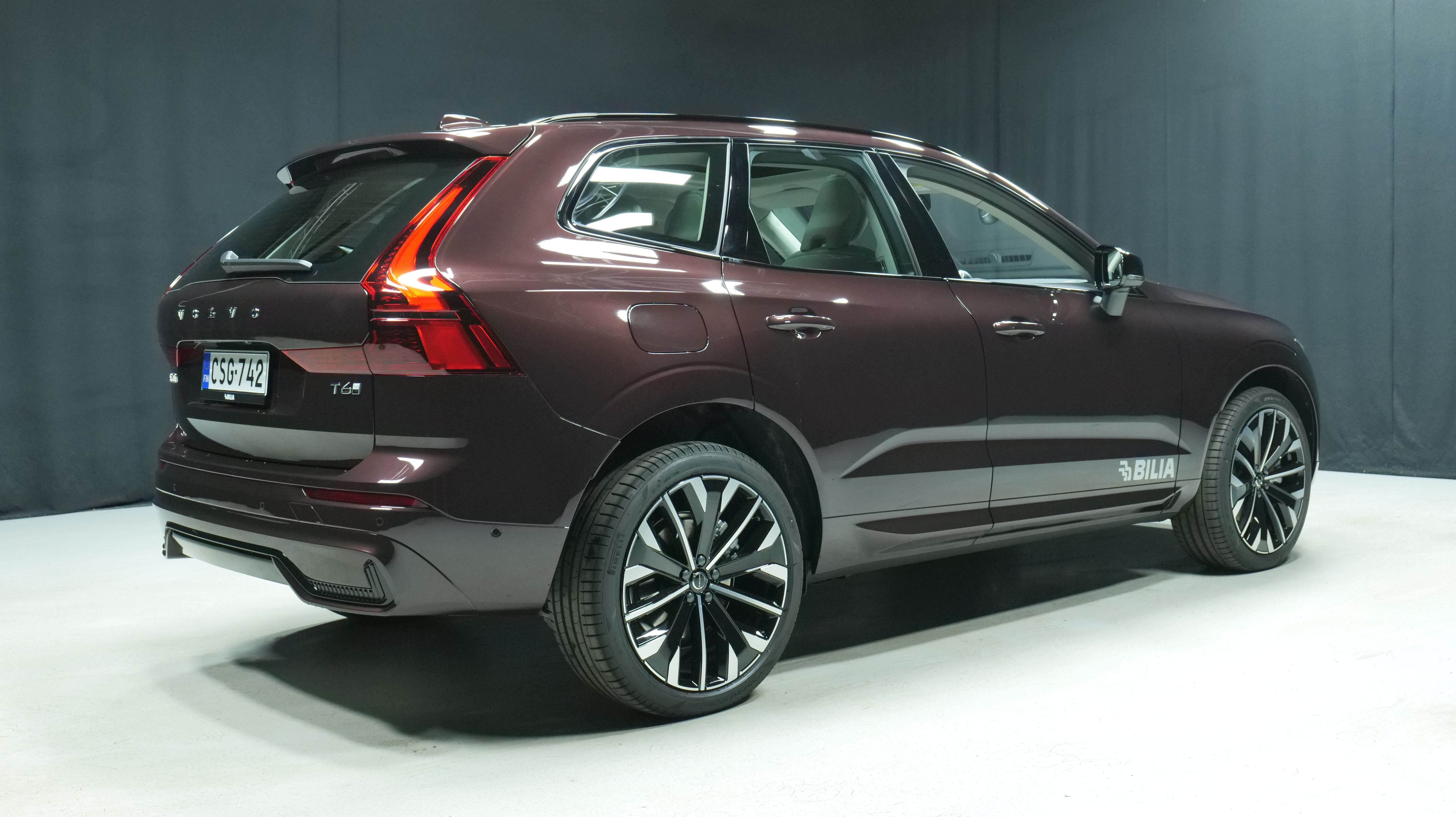 Volvo XC60 T6 AWD Long Range Ultra Dark 2026, kuva 3/19