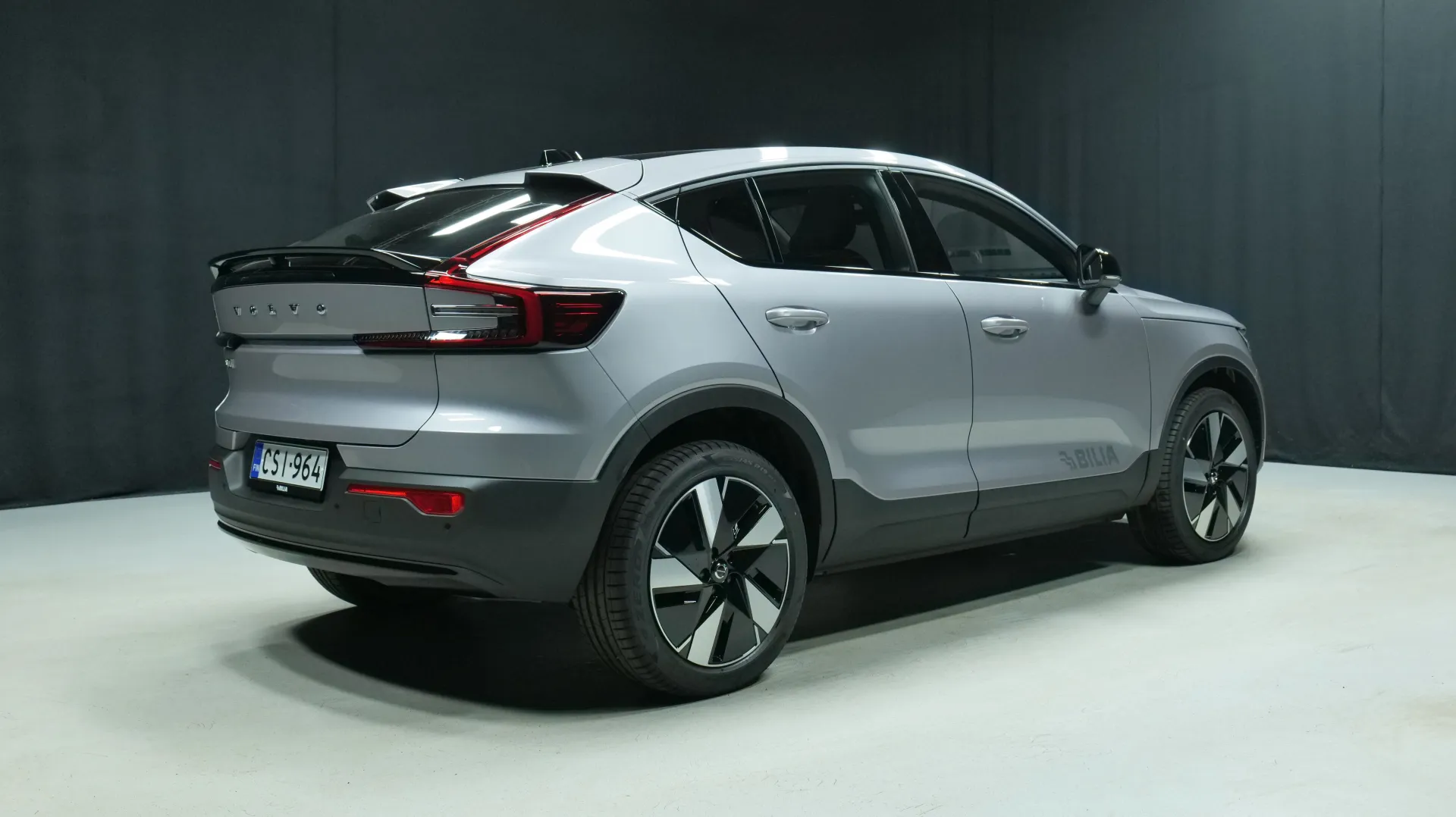 Autokuva 3 - CSI-964