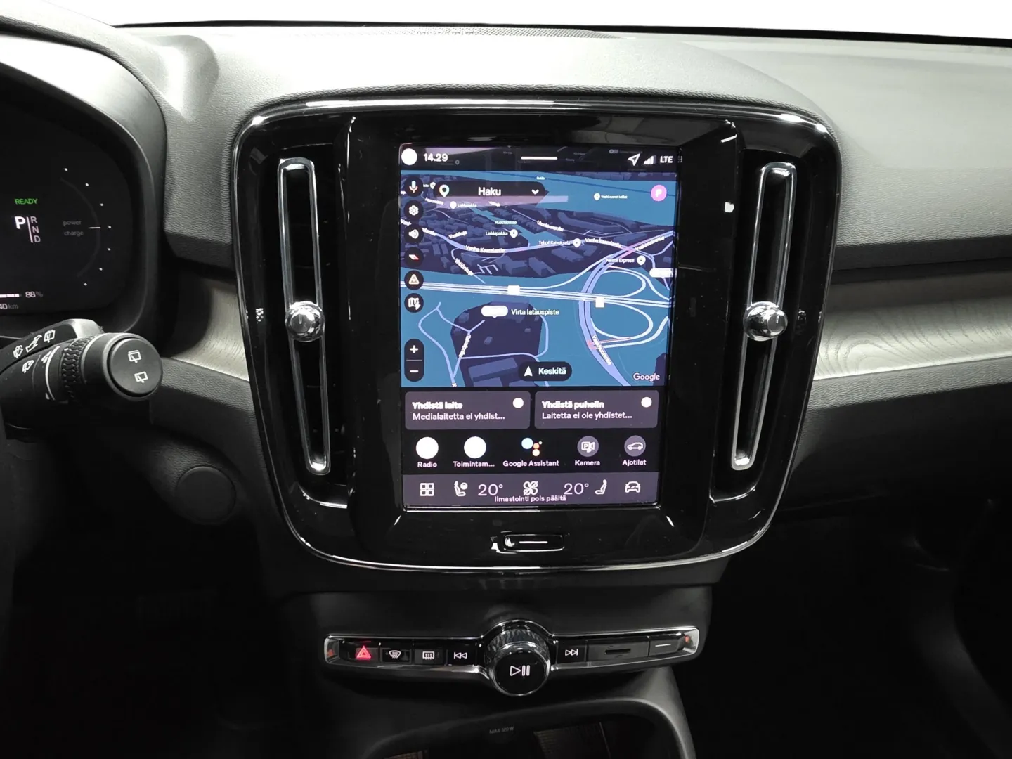 Autokuva 13 - CSI-976