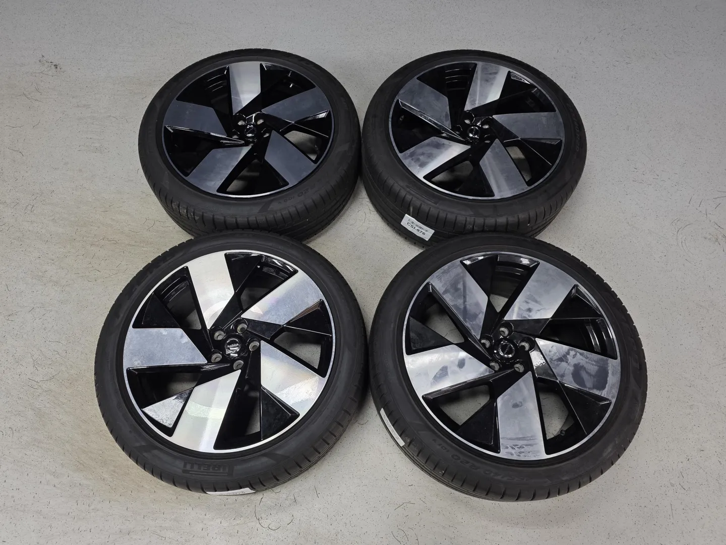 Autokuva 12 - CSI-976