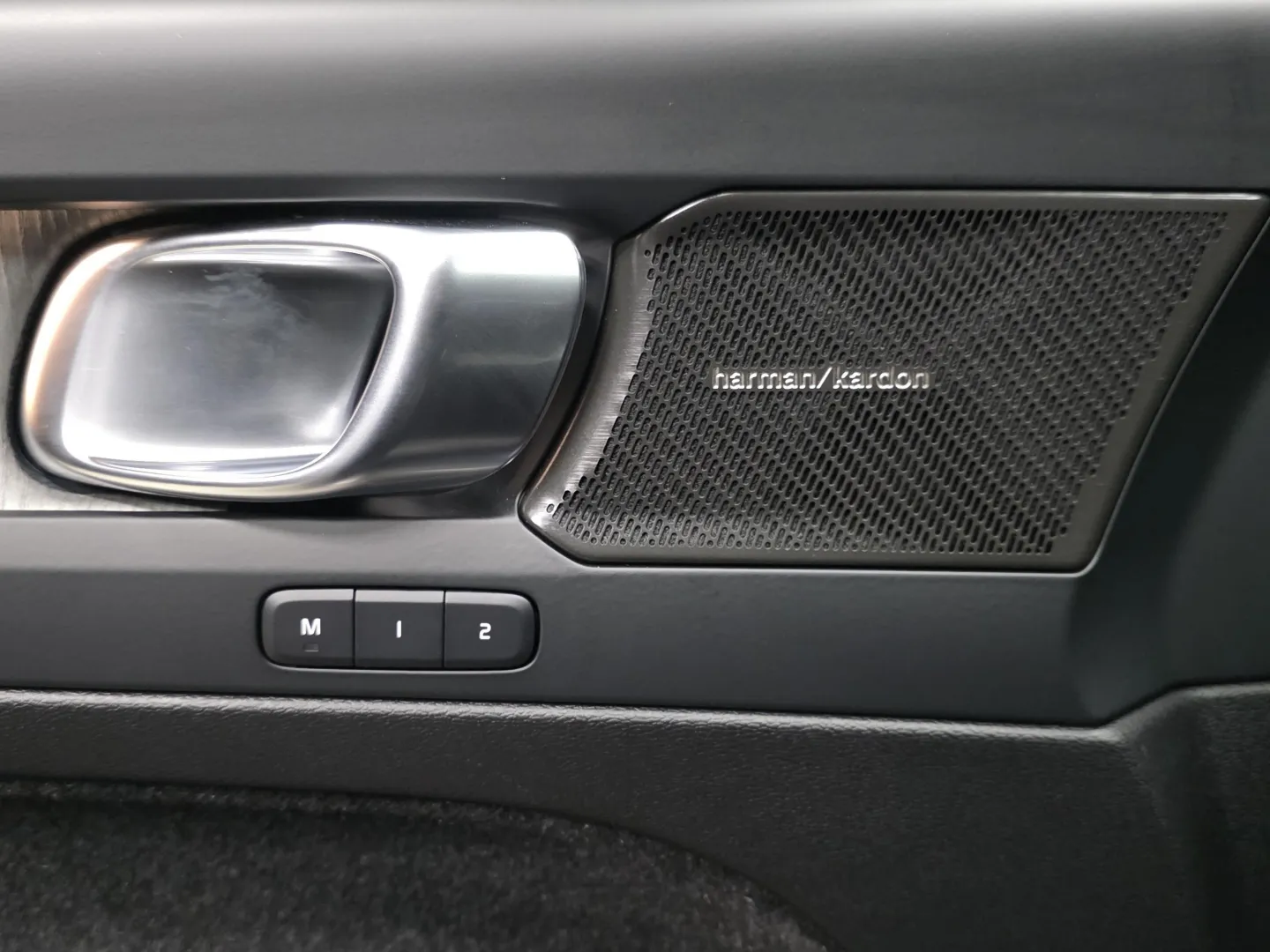 Autokuva 16 - CSI-976