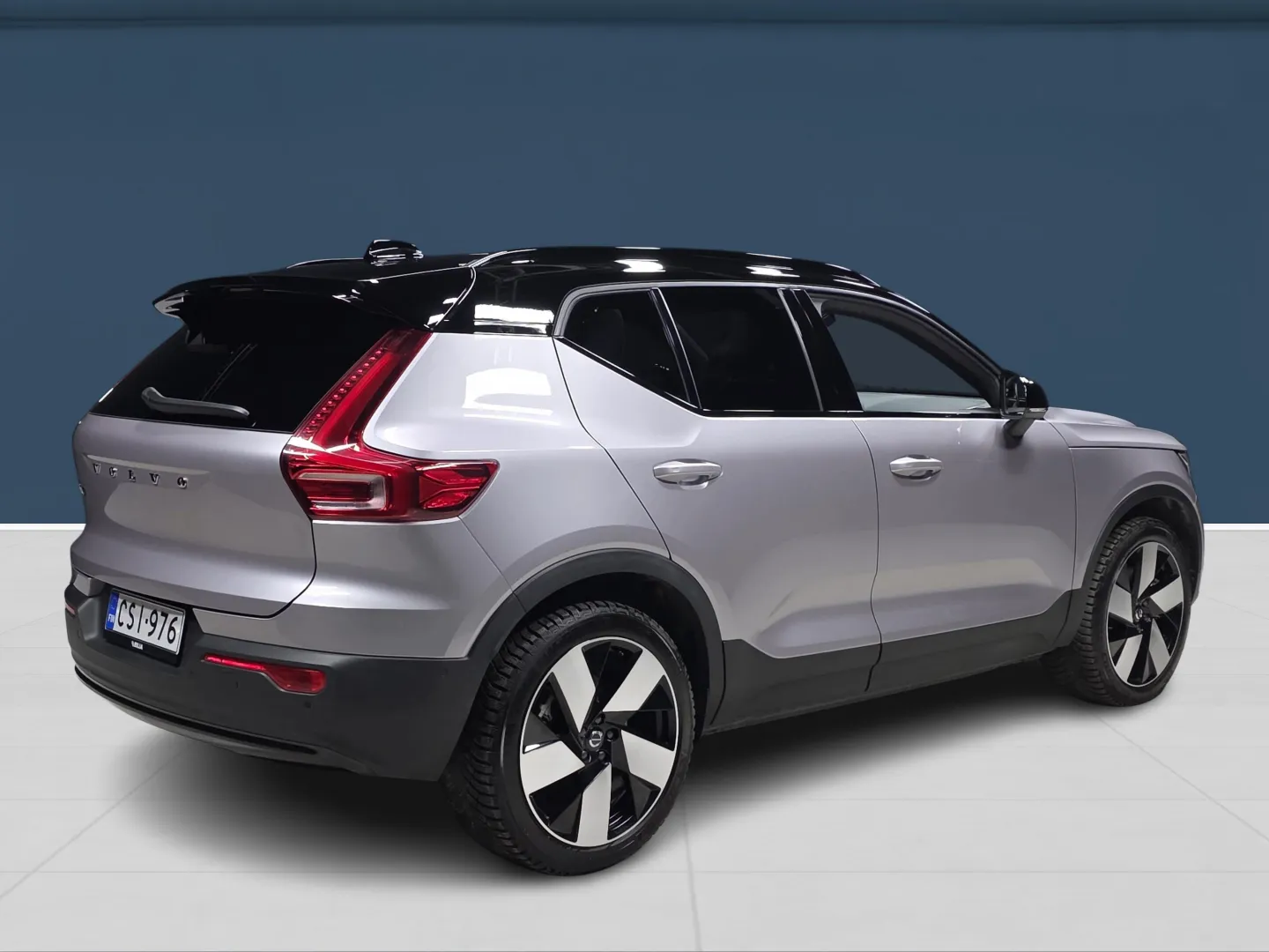 Autokuva 4 - CSI-976