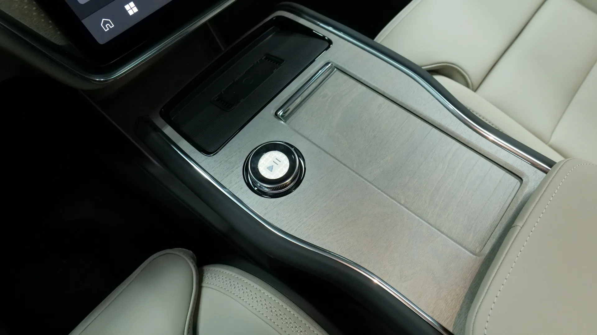 Autokuva 9 - CSN-434