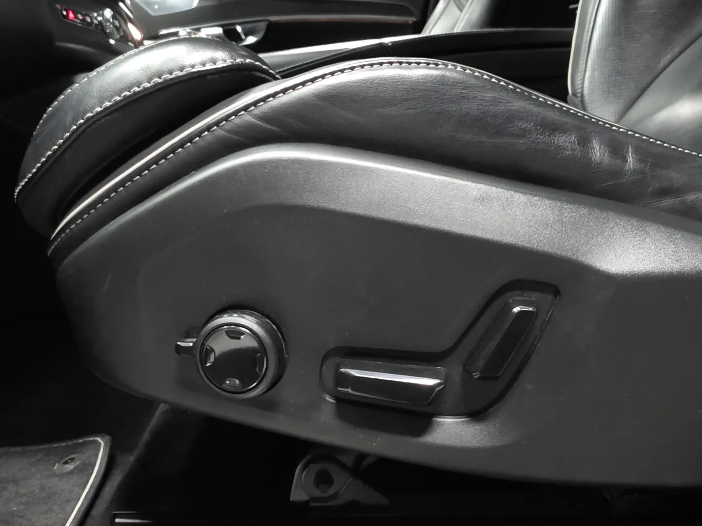 Autokuva 17 - EPV-853