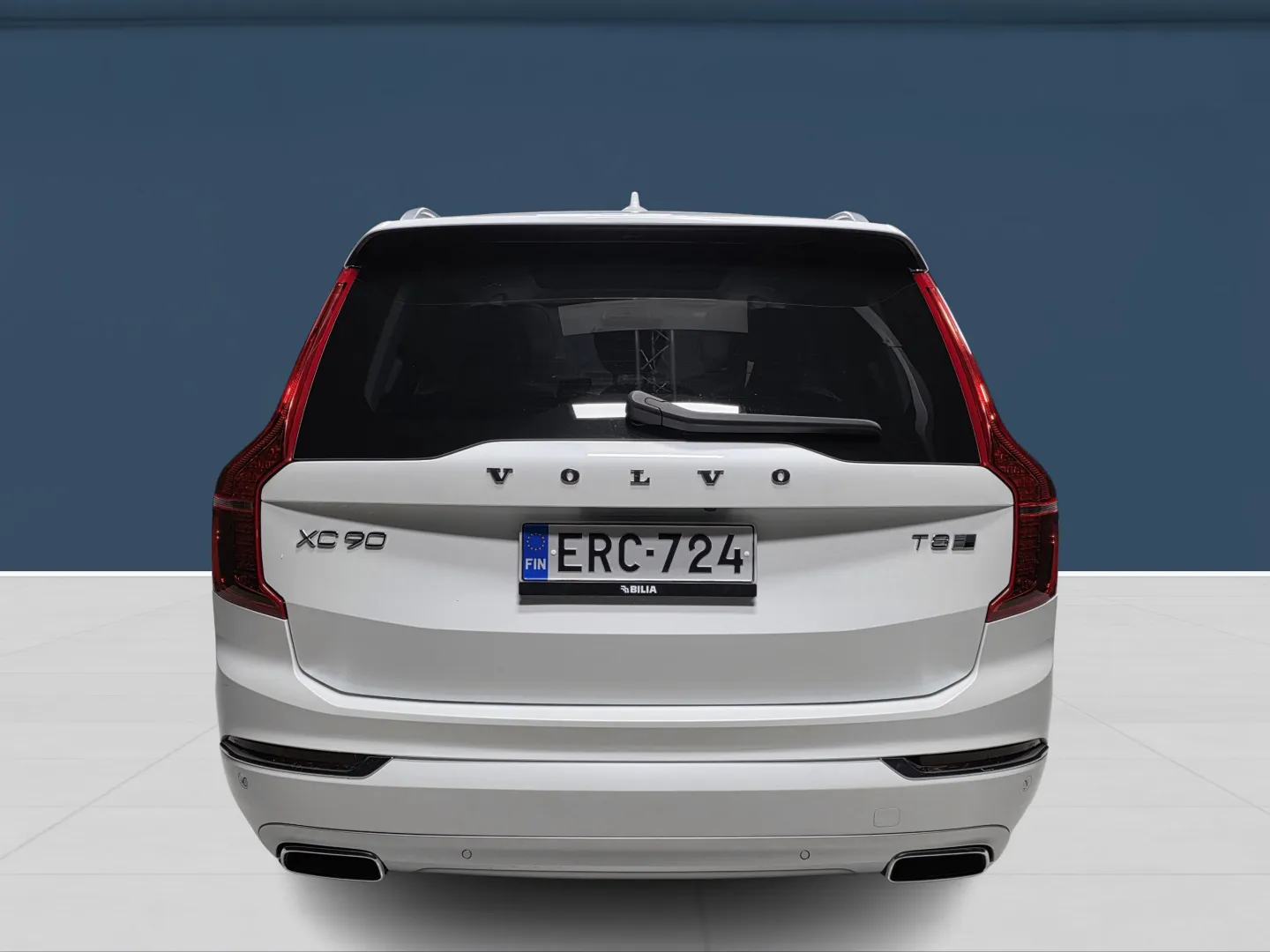 Autokuva 5 - ERC-724