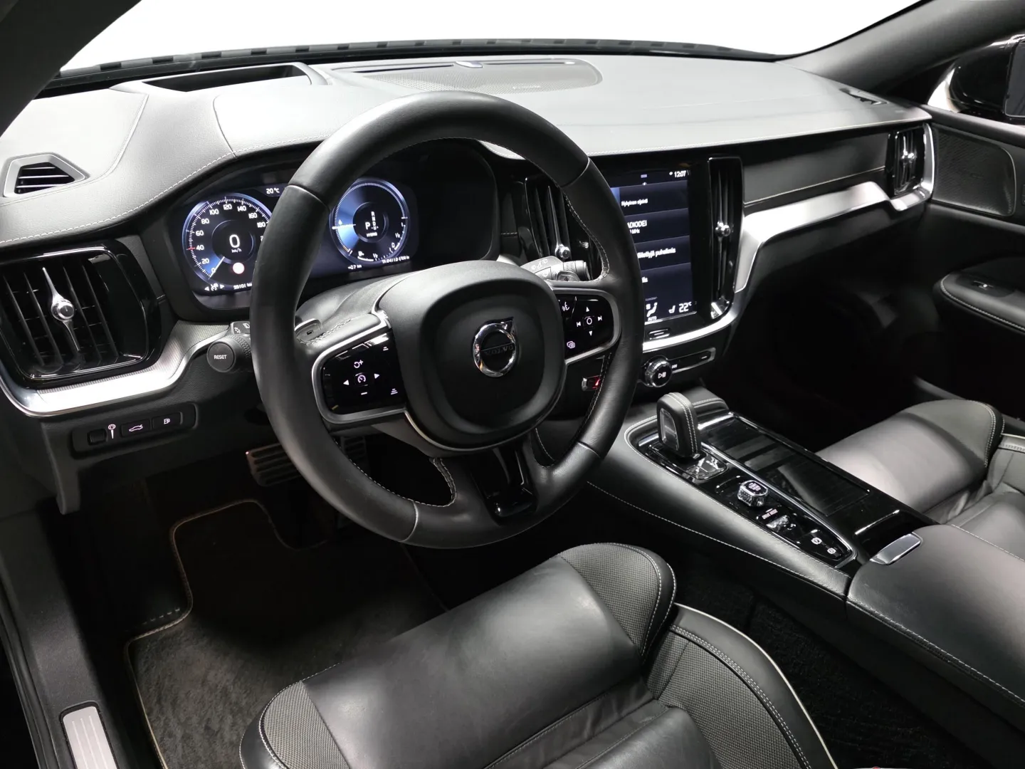 Autokuva 8 - ERV-943