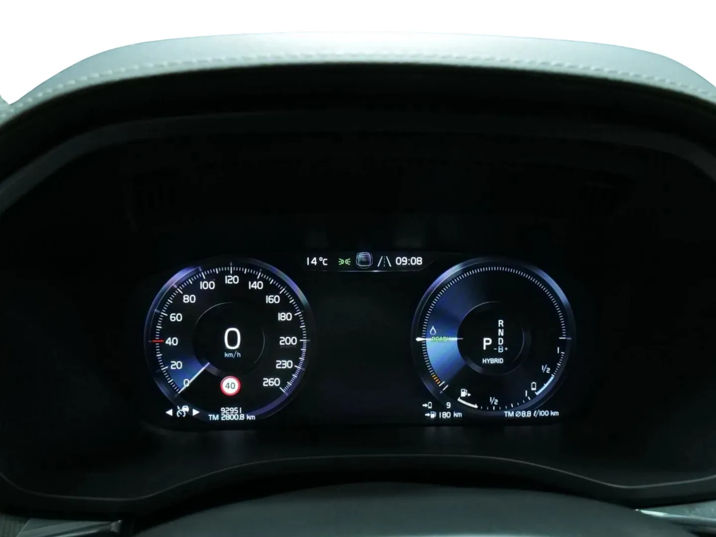 Autokuva 7 - ERX-173