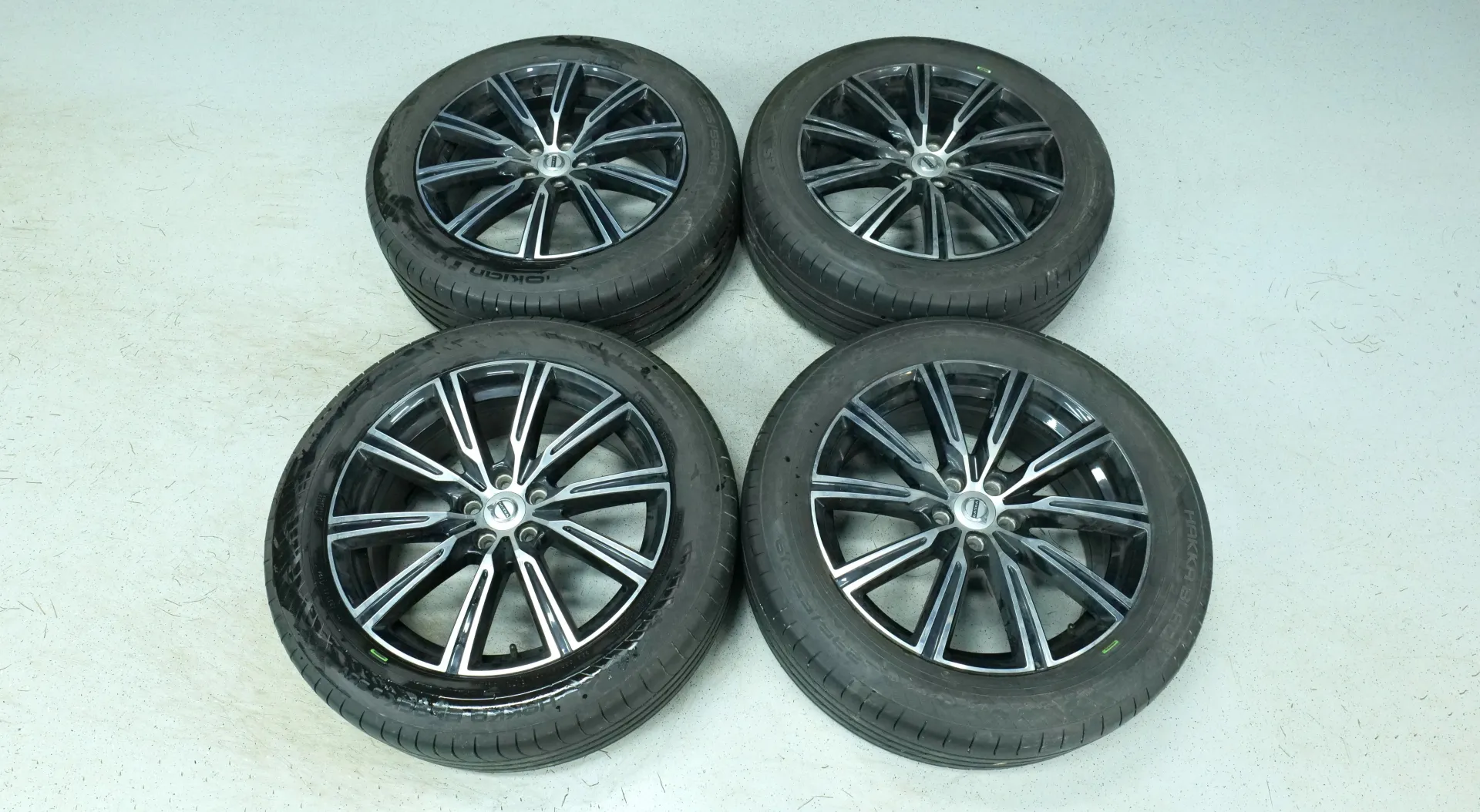 Autokuva 20 - ERX-173