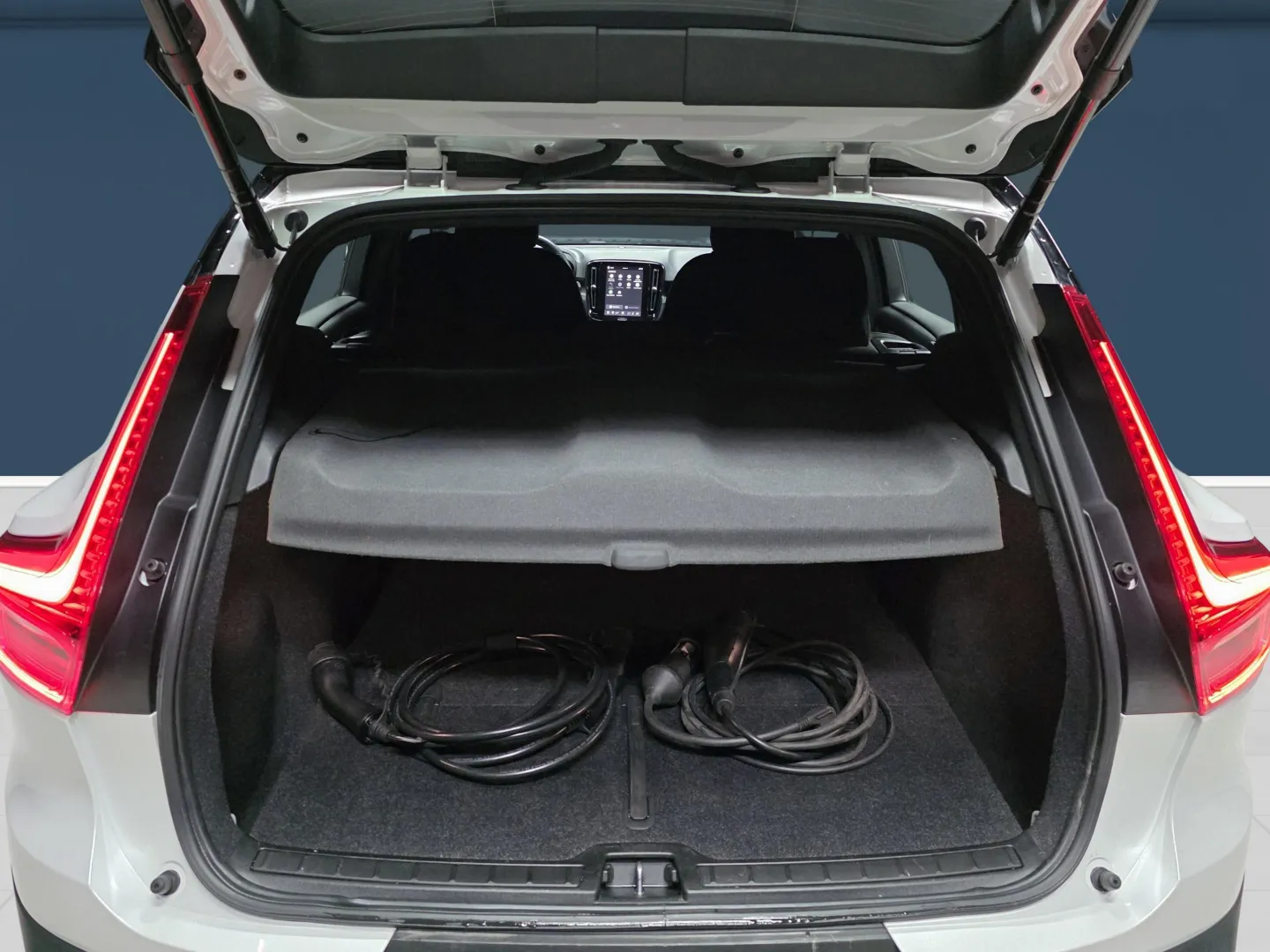 Autokuva 11 - ESA-422