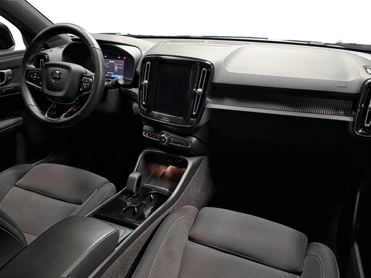 Autokuva 16 - ESA-422