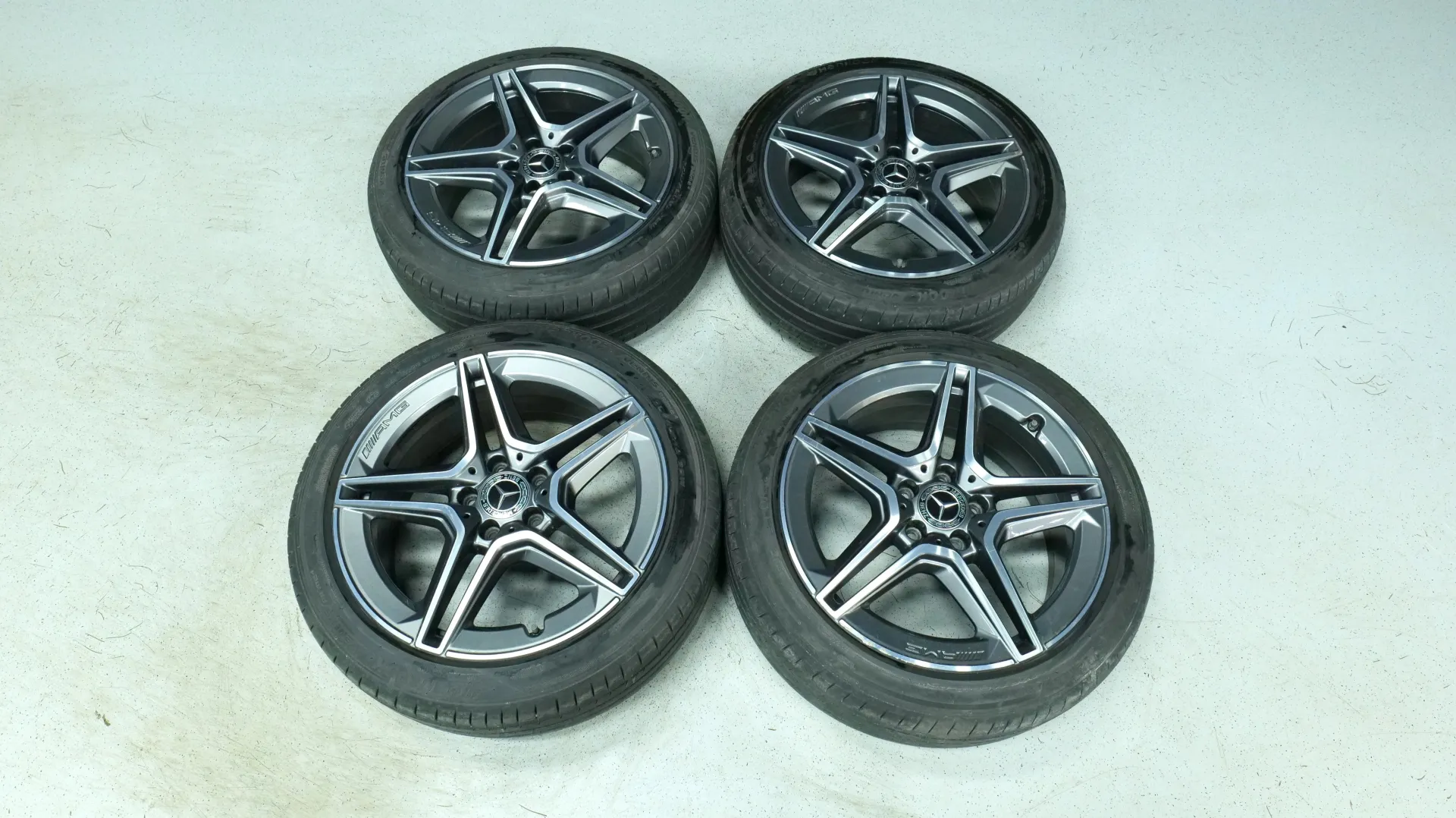 Autokuva 18 - ESC-257