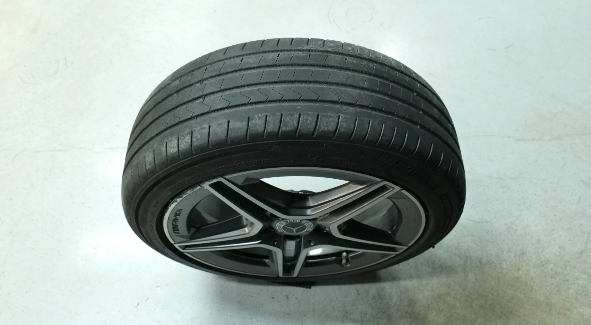 Autokuva 19 - ESC-257