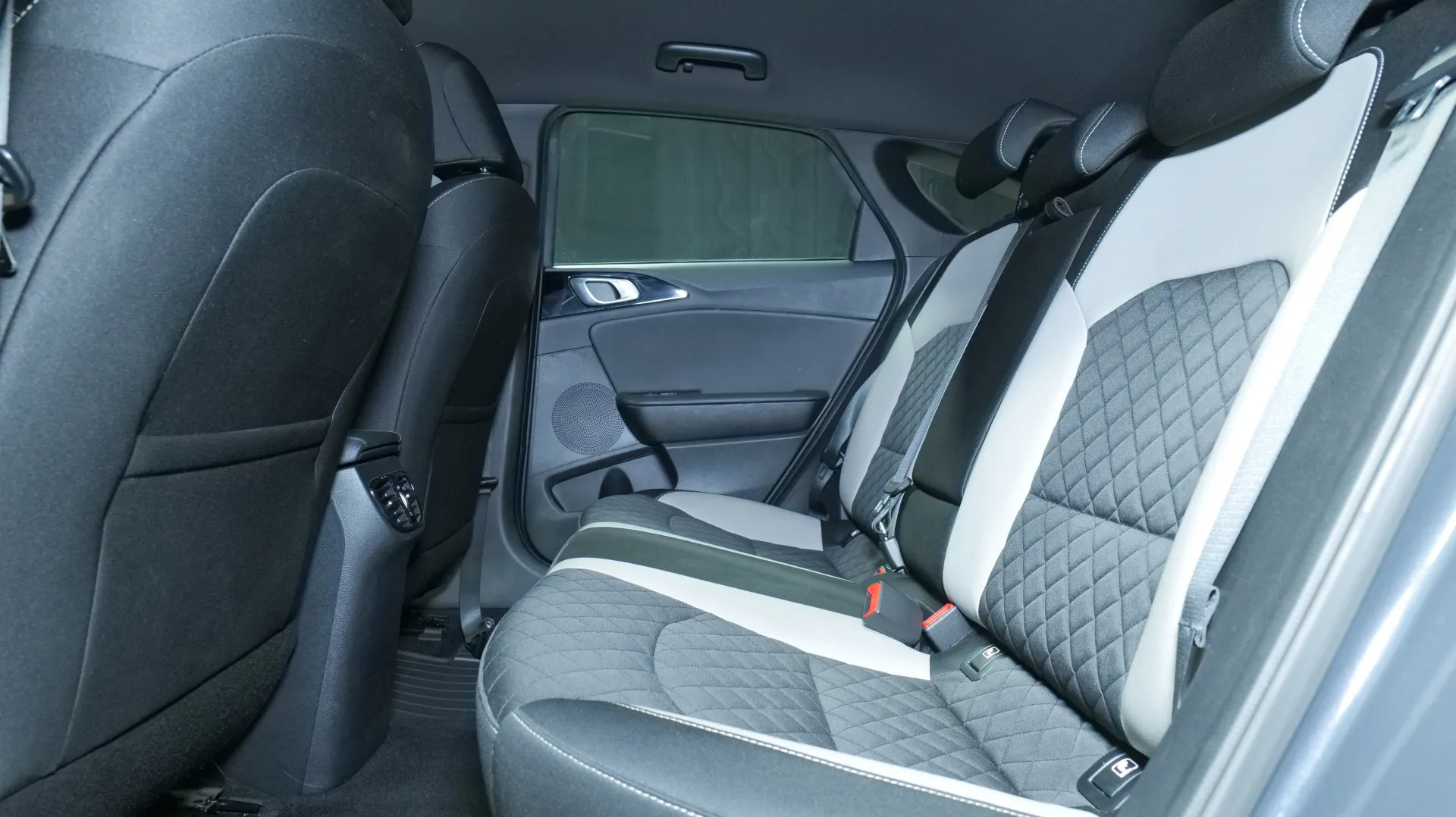 Autokuva 14 - ESP-793