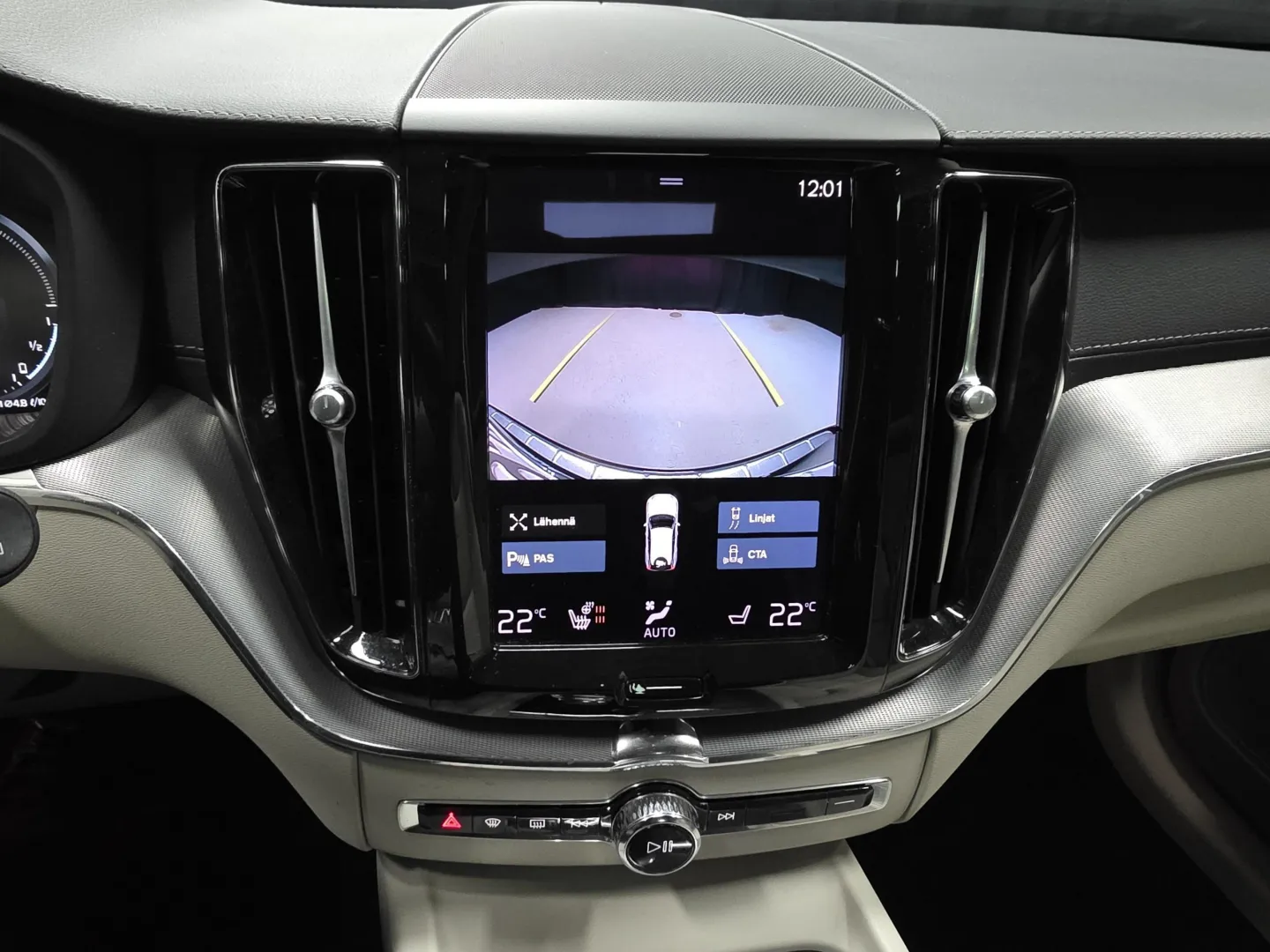 Autokuva 14 - ESR-664