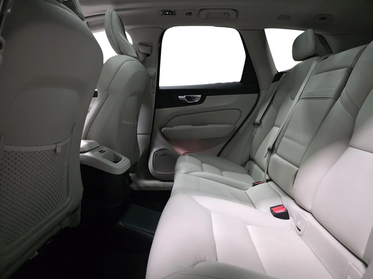 Autokuva 9 - ESR-664