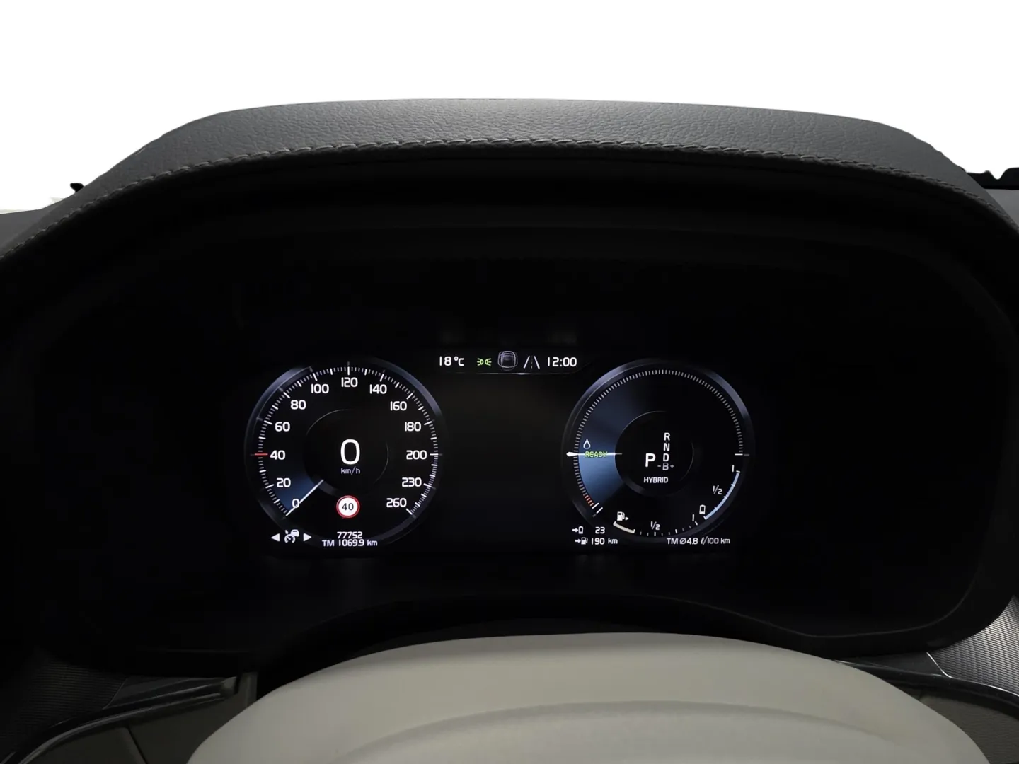 Autokuva 7 - ESR-664