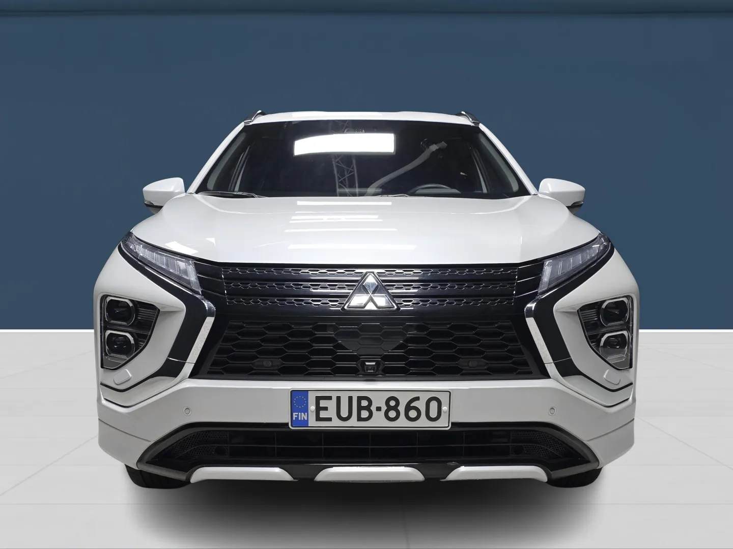 Autokuva 2 - EUB-860