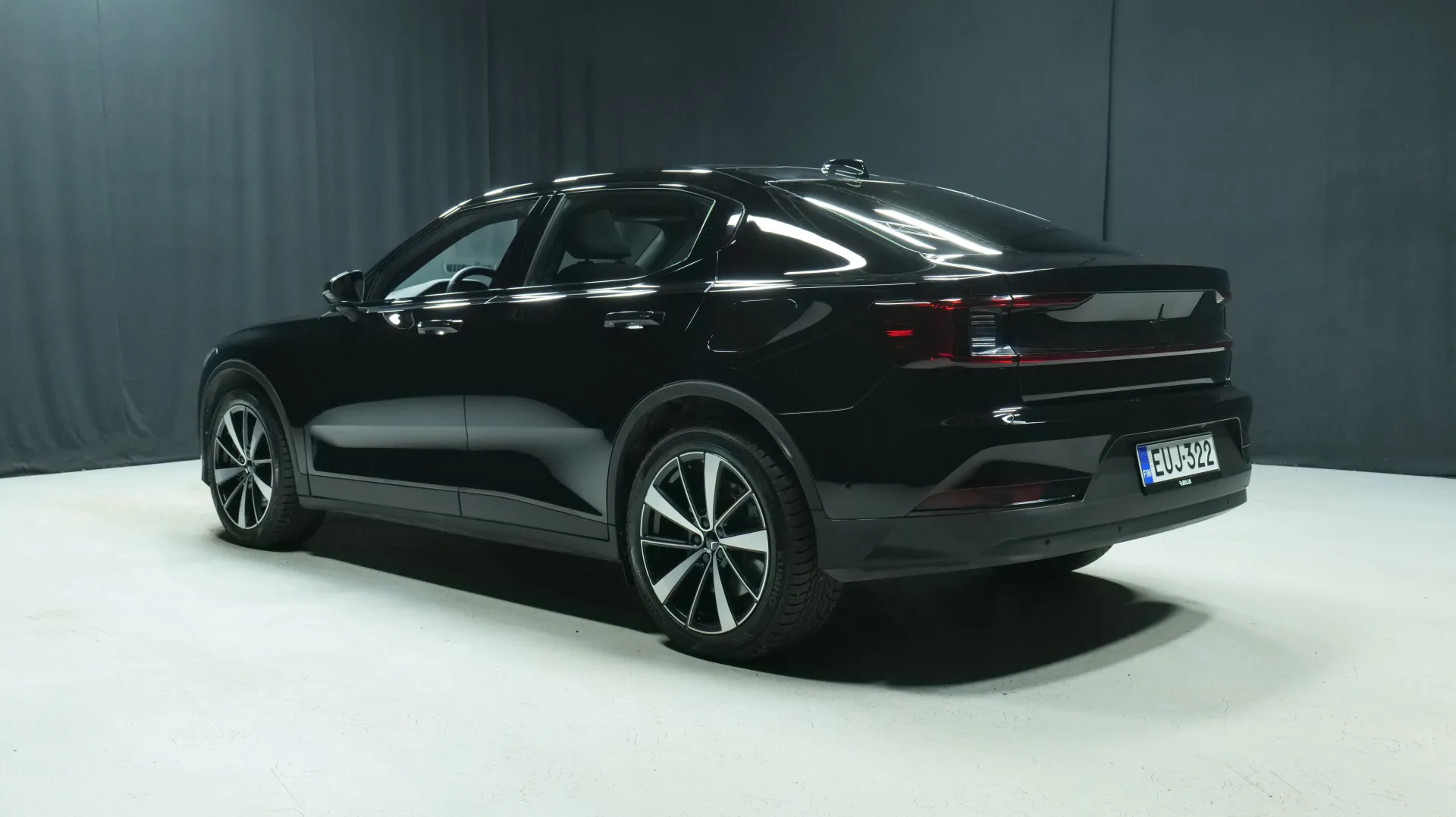 Autokuva 2 - EUJ-322