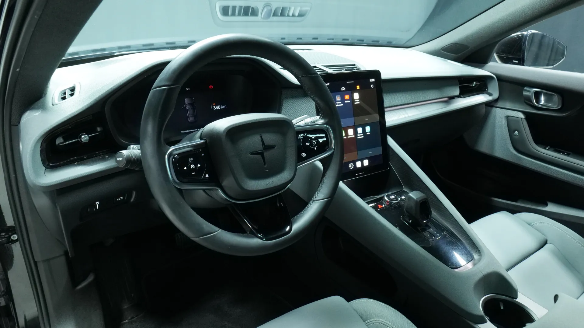 Autokuva 11 - EUJ-322