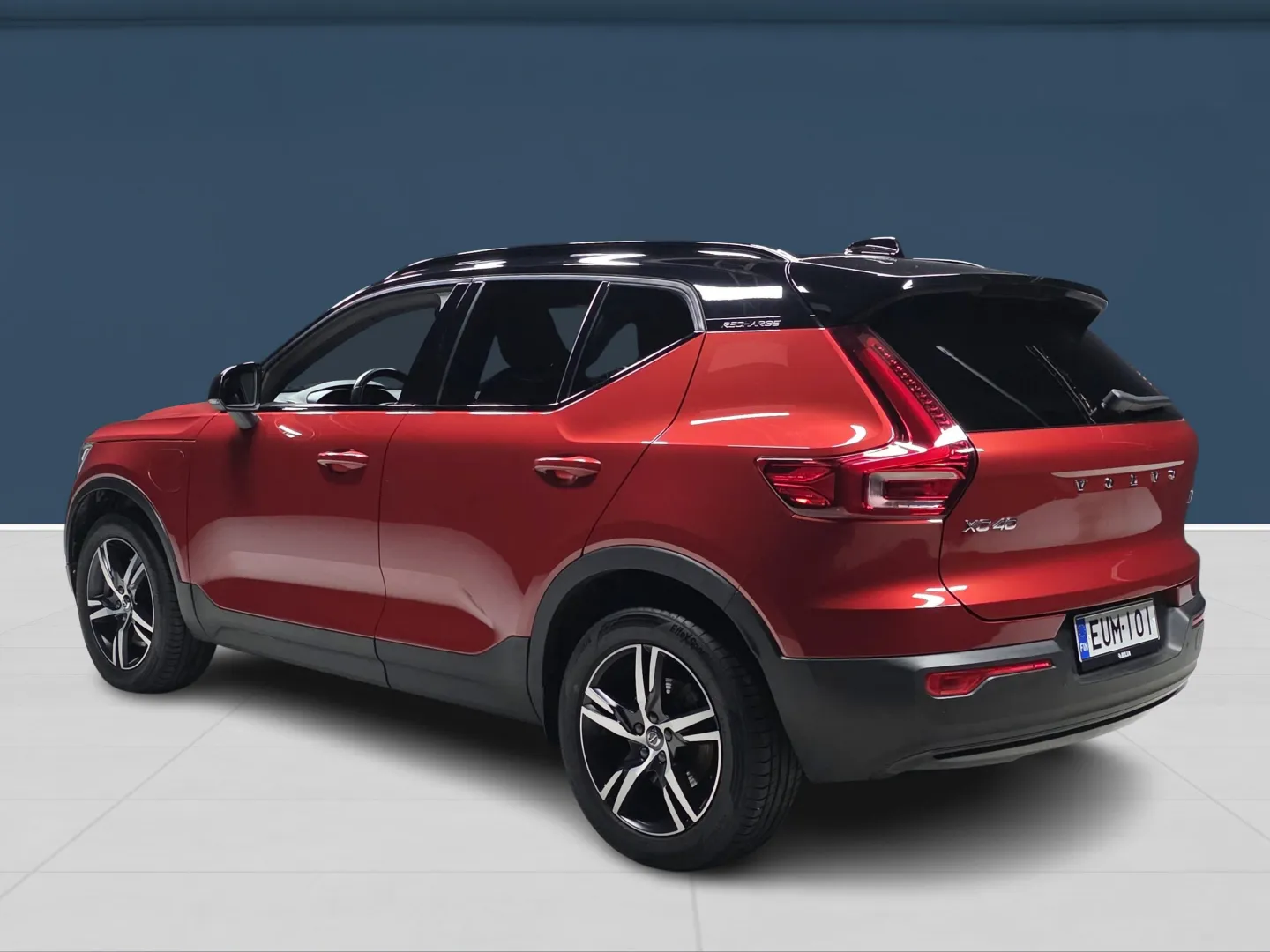 Autokuva 6 - EUM-101