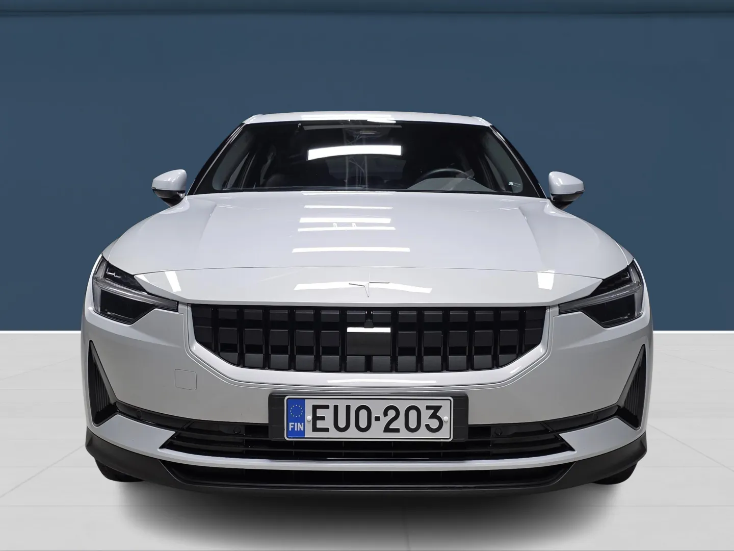 Autokuva 2 - EUO-203