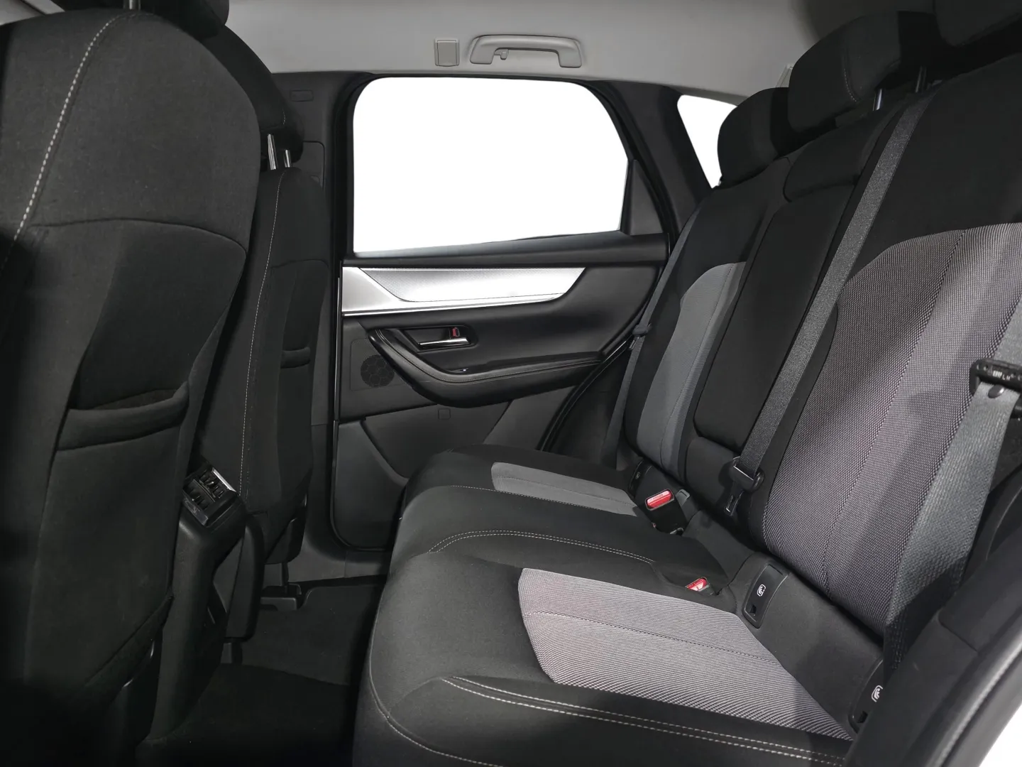 Autokuva 9 - EUO-325