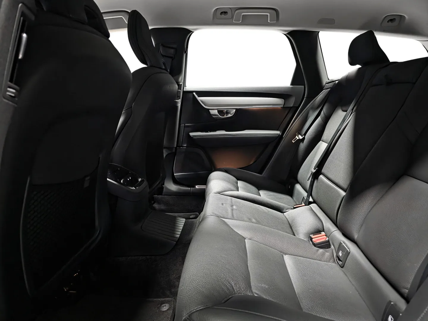 Autokuva 9 - EUO-613