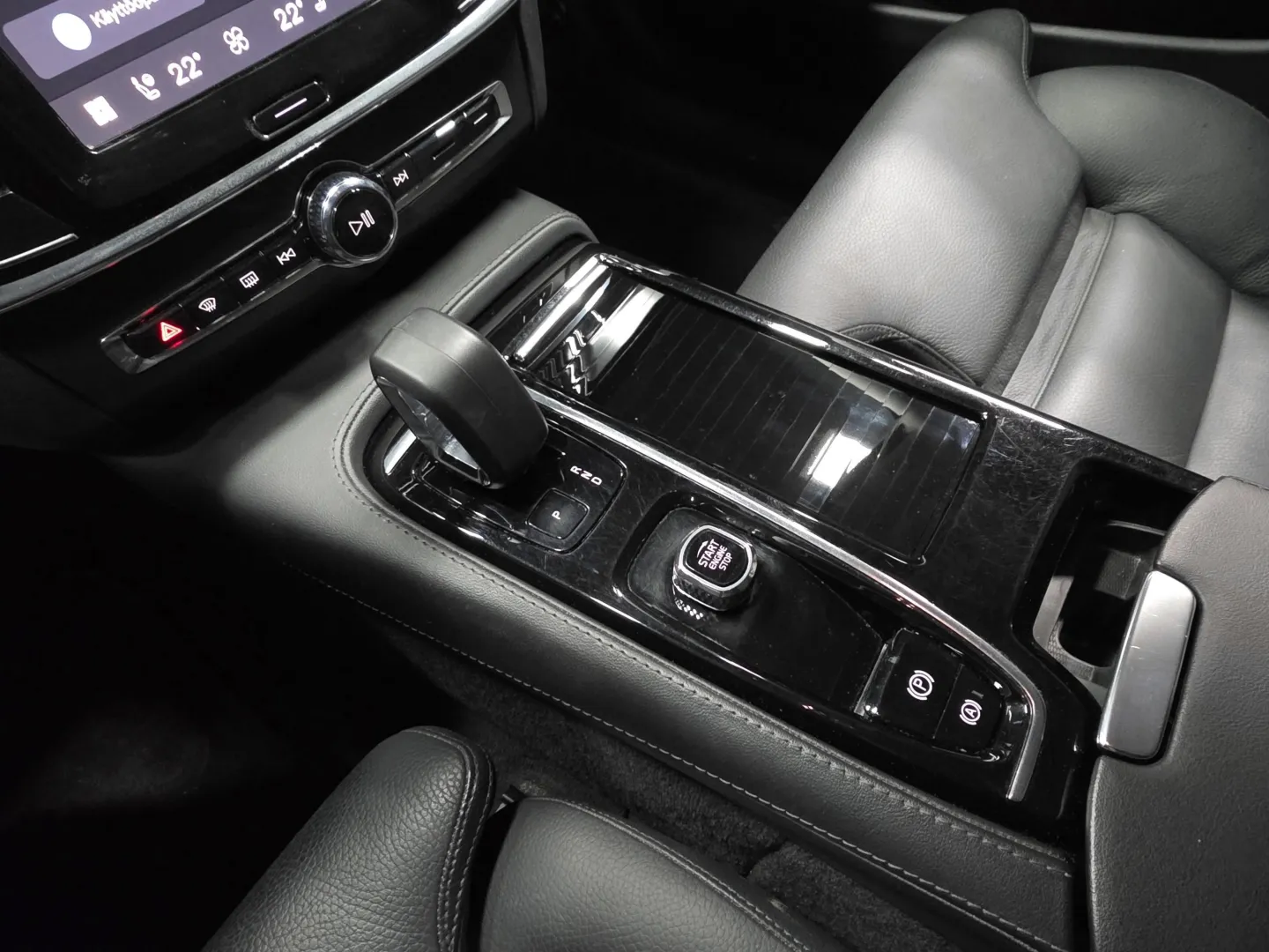 Autokuva 14 - EUO-613