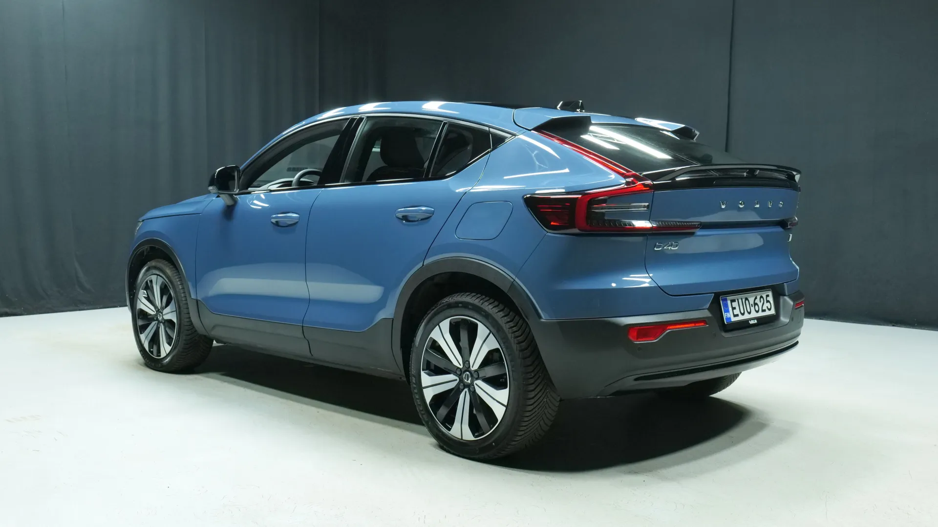 Autokuva 2 - EUO-625